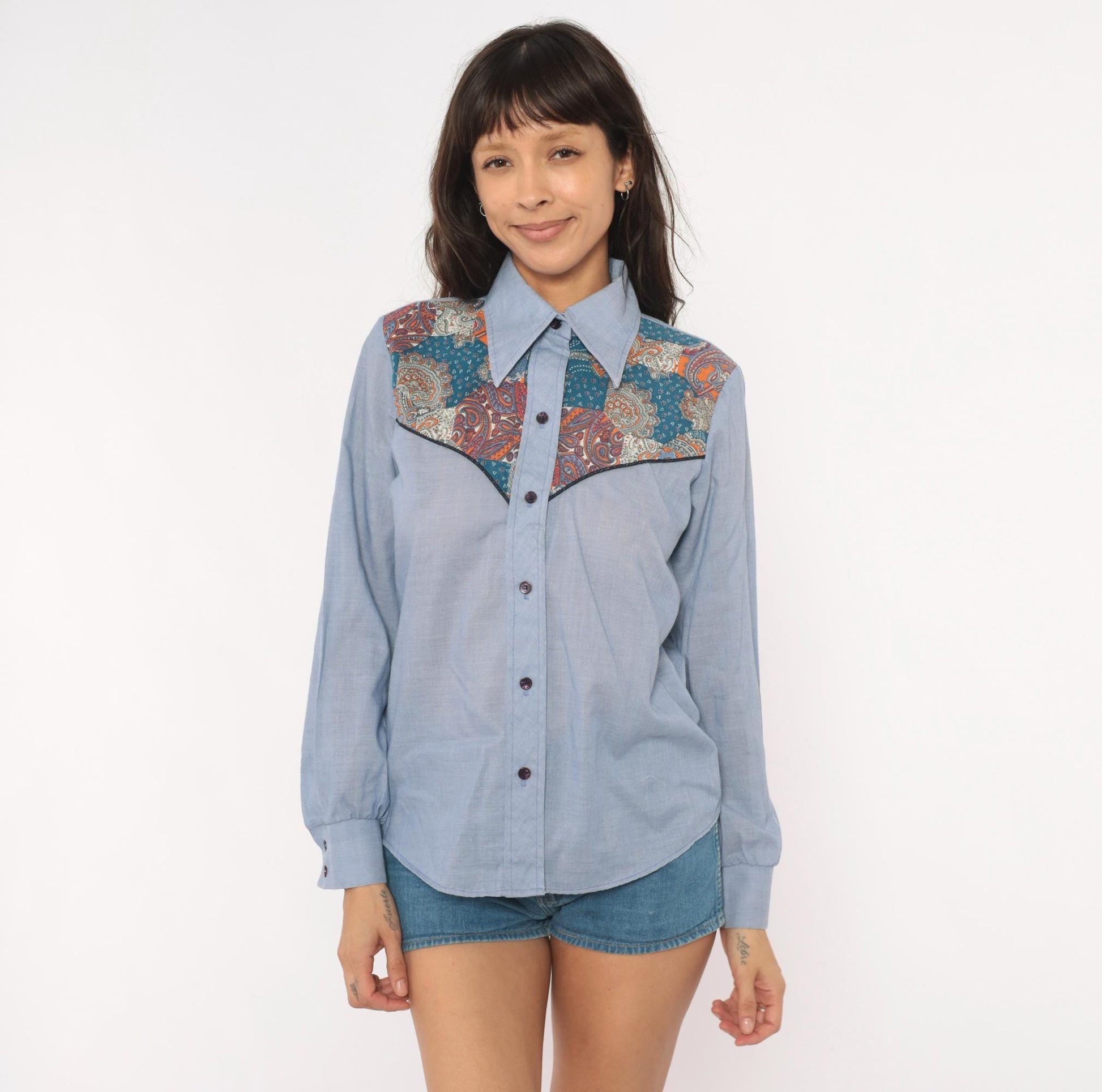 70s Paisley Western Chambray Shirt Pointed Collar Cotton Yoke Blouse Medium