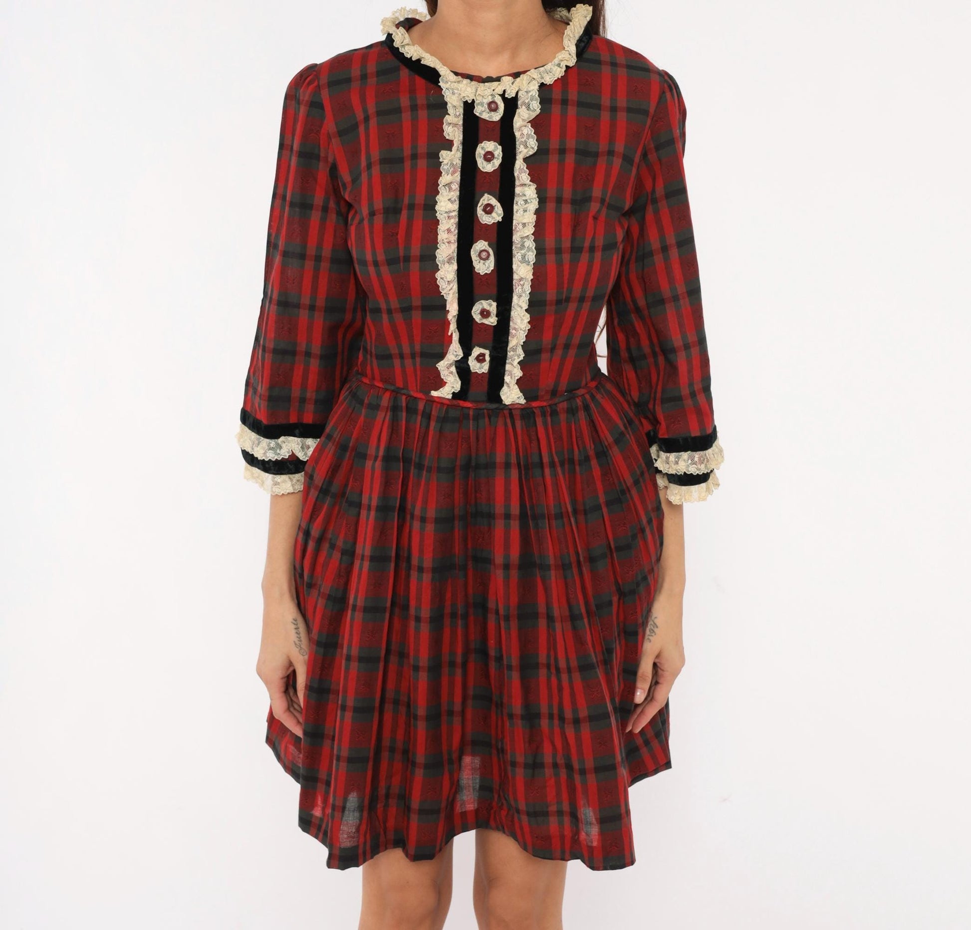 1960s Red Black Plaid Mini Dress Puff Sleeve Lace Trim Cotton Small S