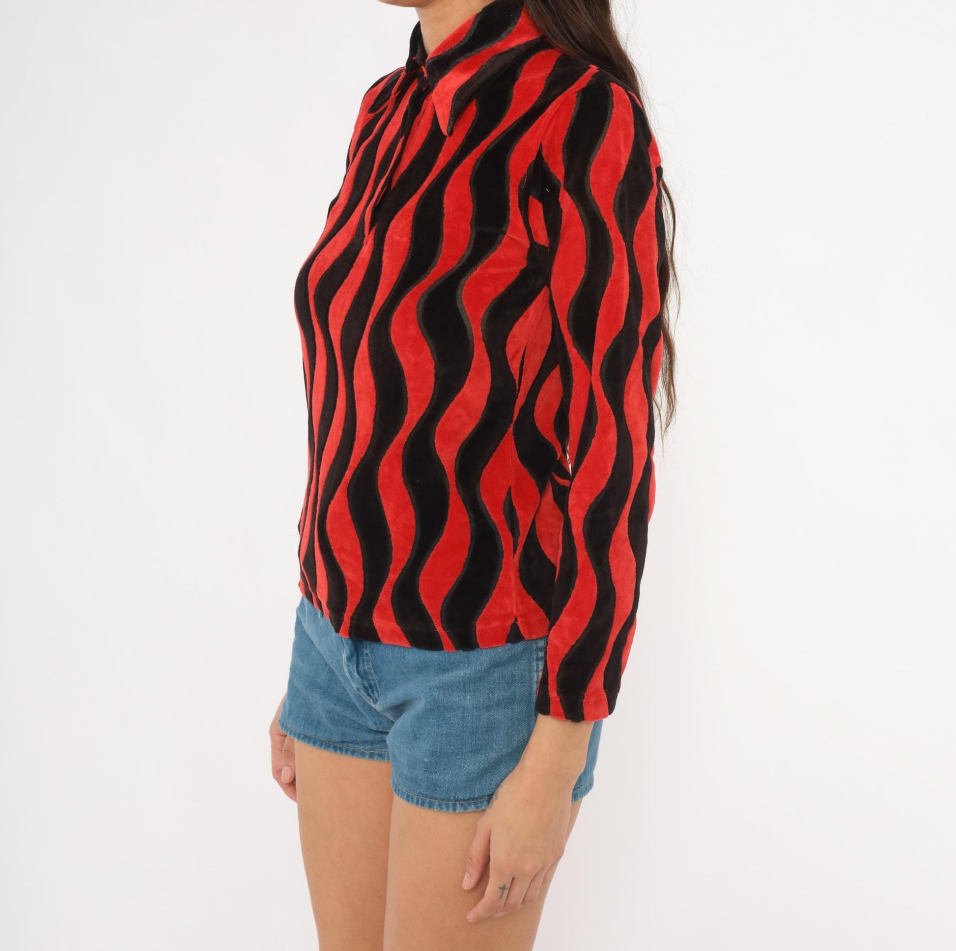 Y2K Psychedelic Wave Collared Shirt Red Black Wavy Stripe Long Sleeve Extra Small