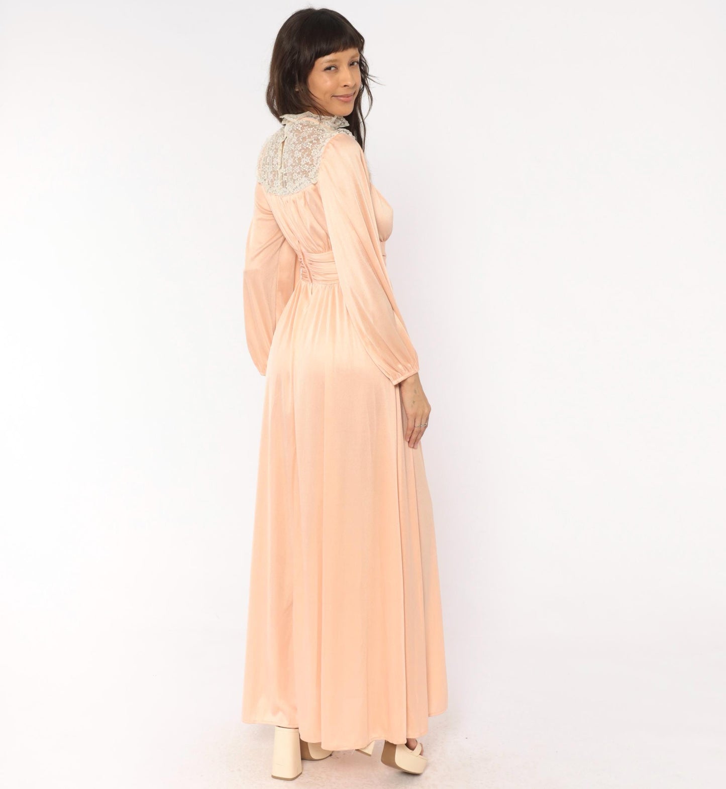 70s Peach Lace Maxi Gown High Neck Bishop Sleeve A-Line Small