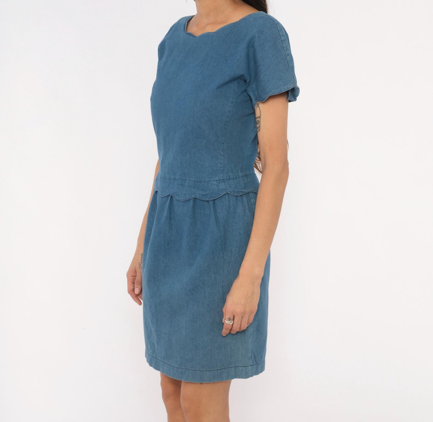 90s Central Falls Denim Dress Scalloped Waist Sweetheart Neckline Blue Medium M