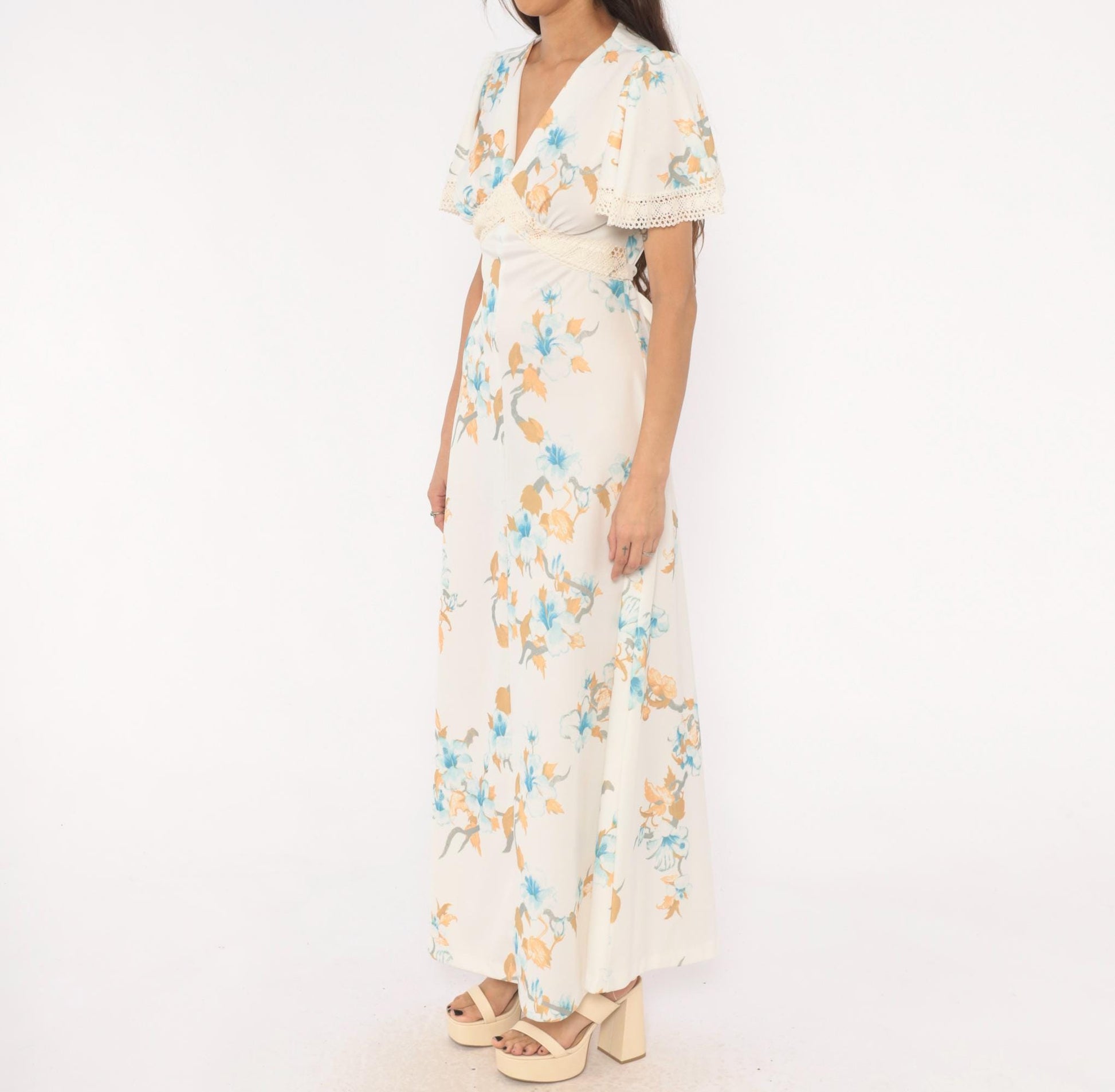 70s Floral Maxi Dress Crochet Lace V-Neck Puff Sleeve Ivory Blue Peach Large