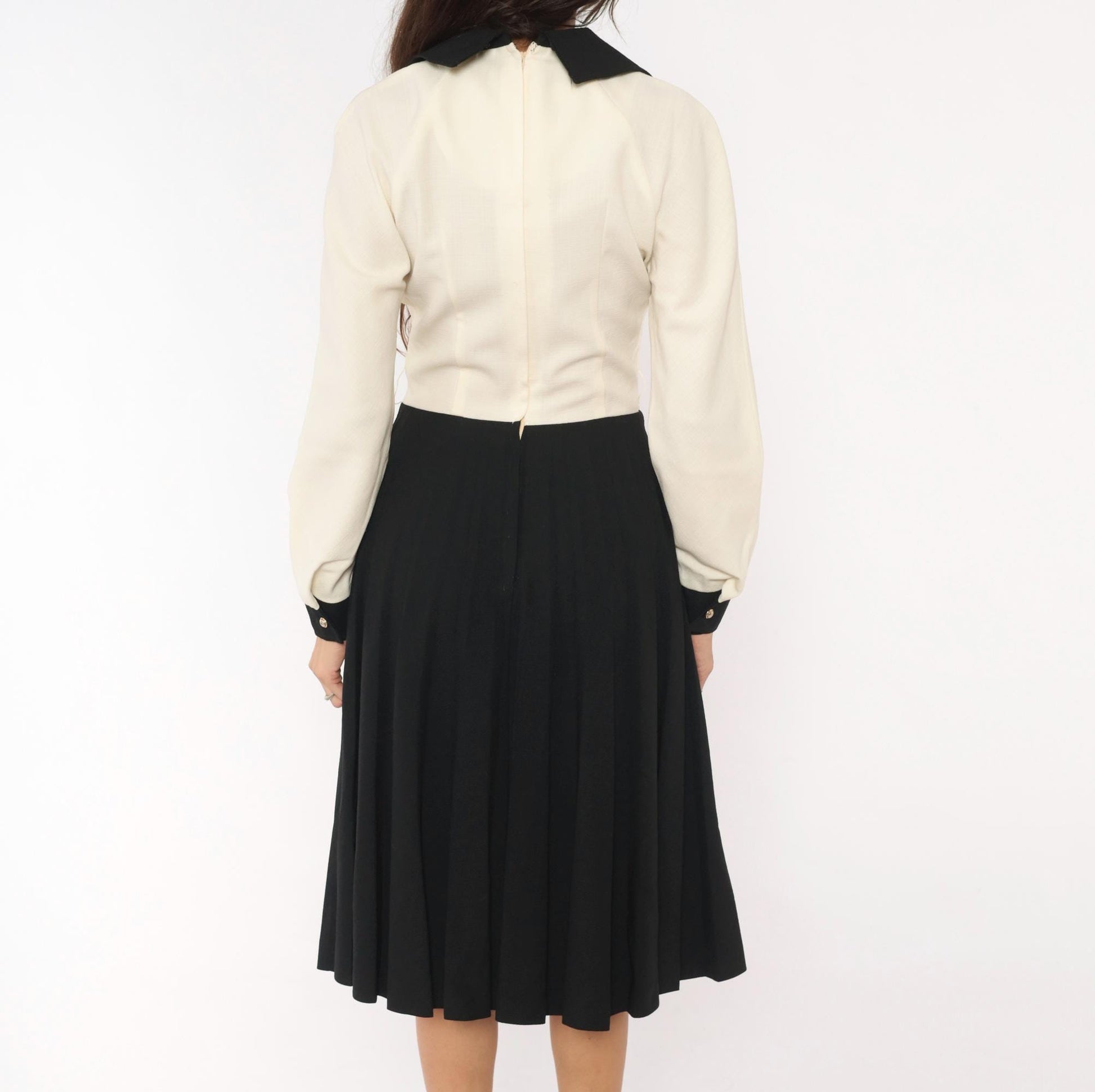 70s Herman Marcus Cream Black Colorblock Polo Dress Knee Length Small