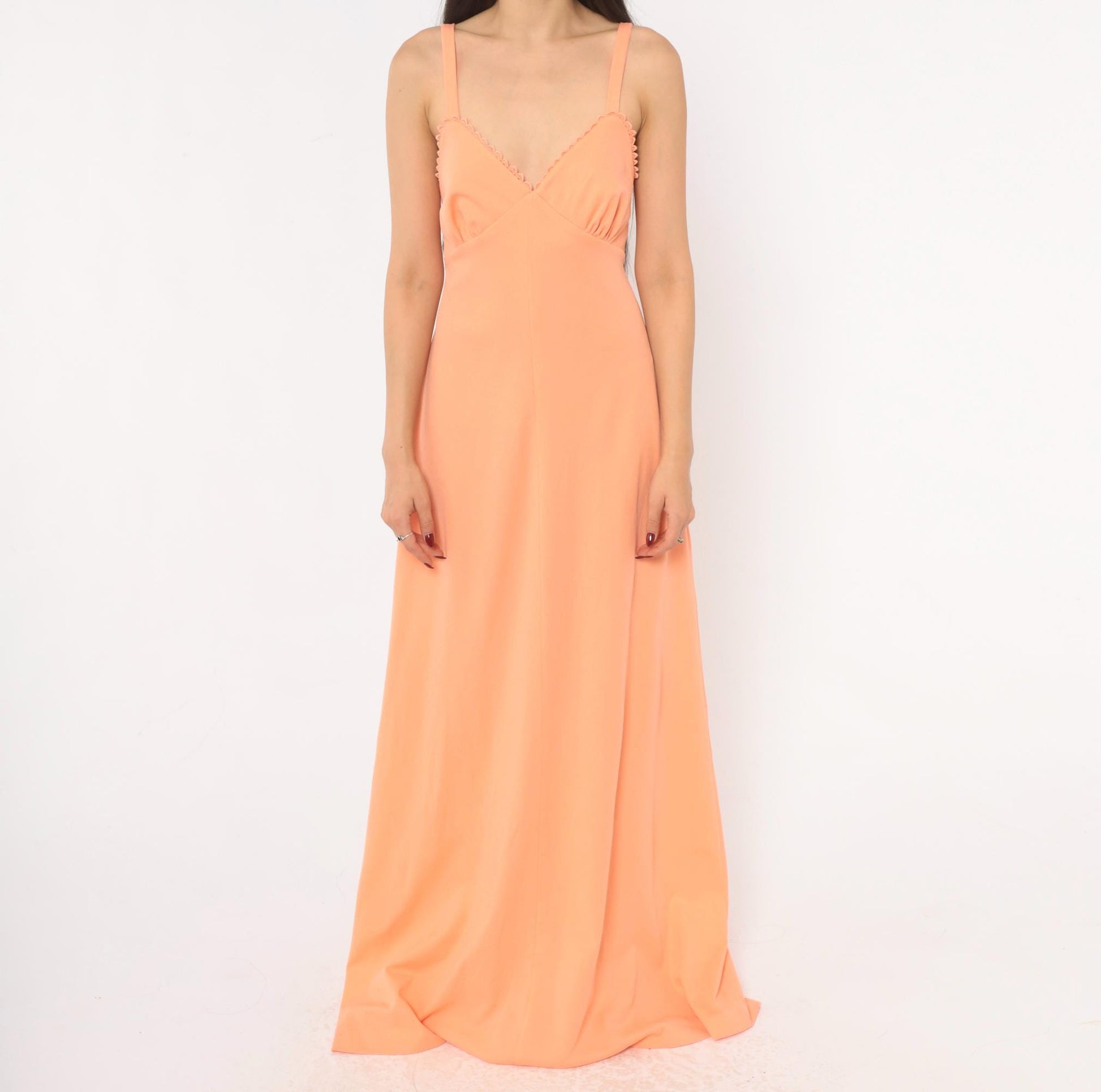 70s Peach Maxi Dress V-Neck Empire Waist Scalloped Lace Spaghetti Strap Medium M