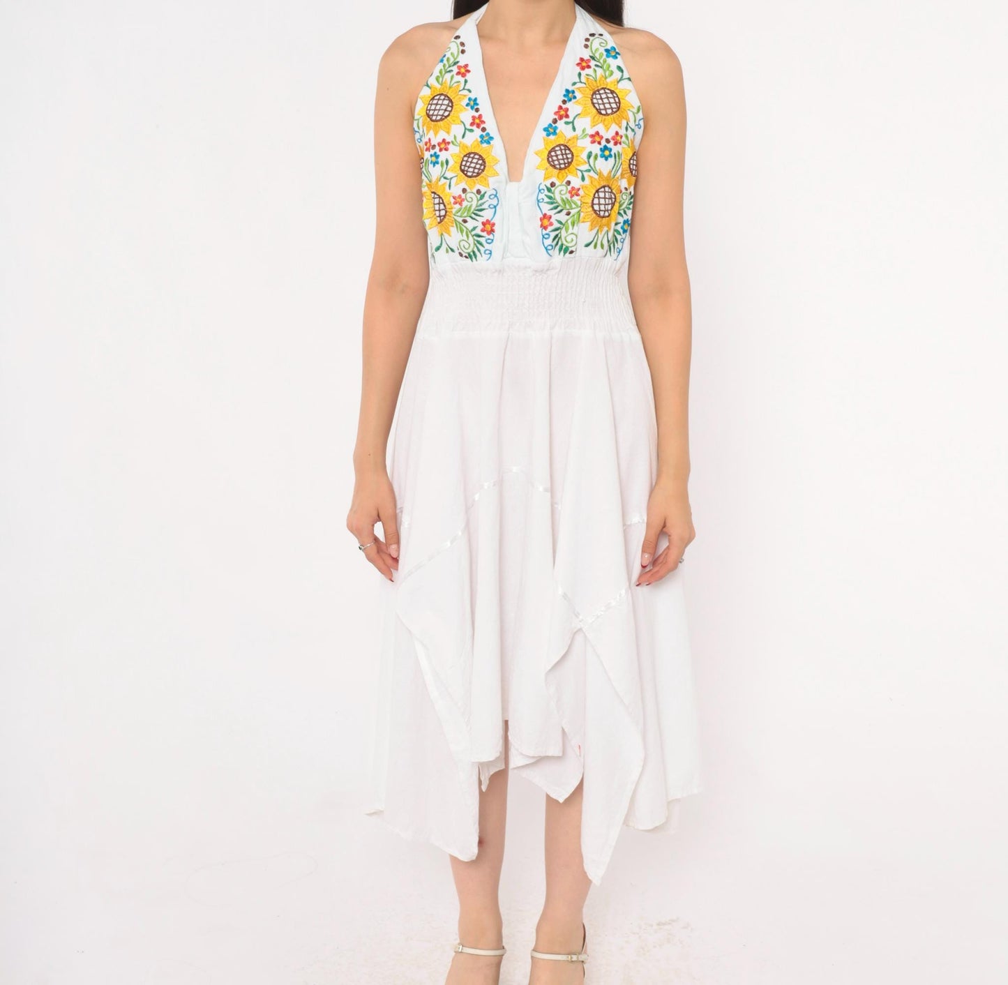 90s White Sunflower Embroidered Halter Dress Cotton Handkerchief Hem Medium