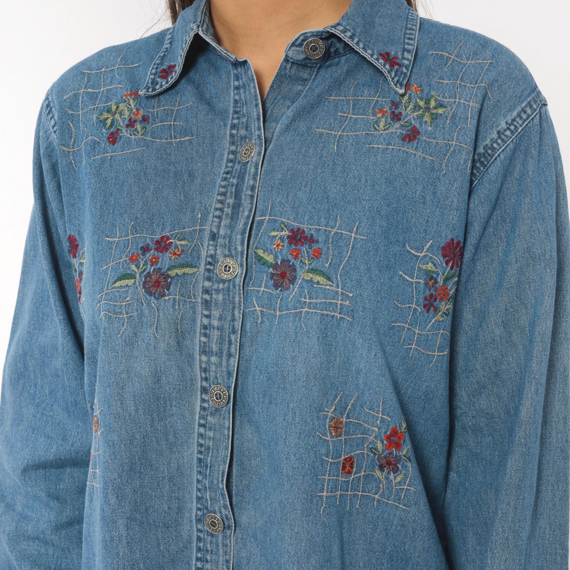 90s Floral Embroidered Denim Shirt Cotton Button-Up Lattice Trellis Large L