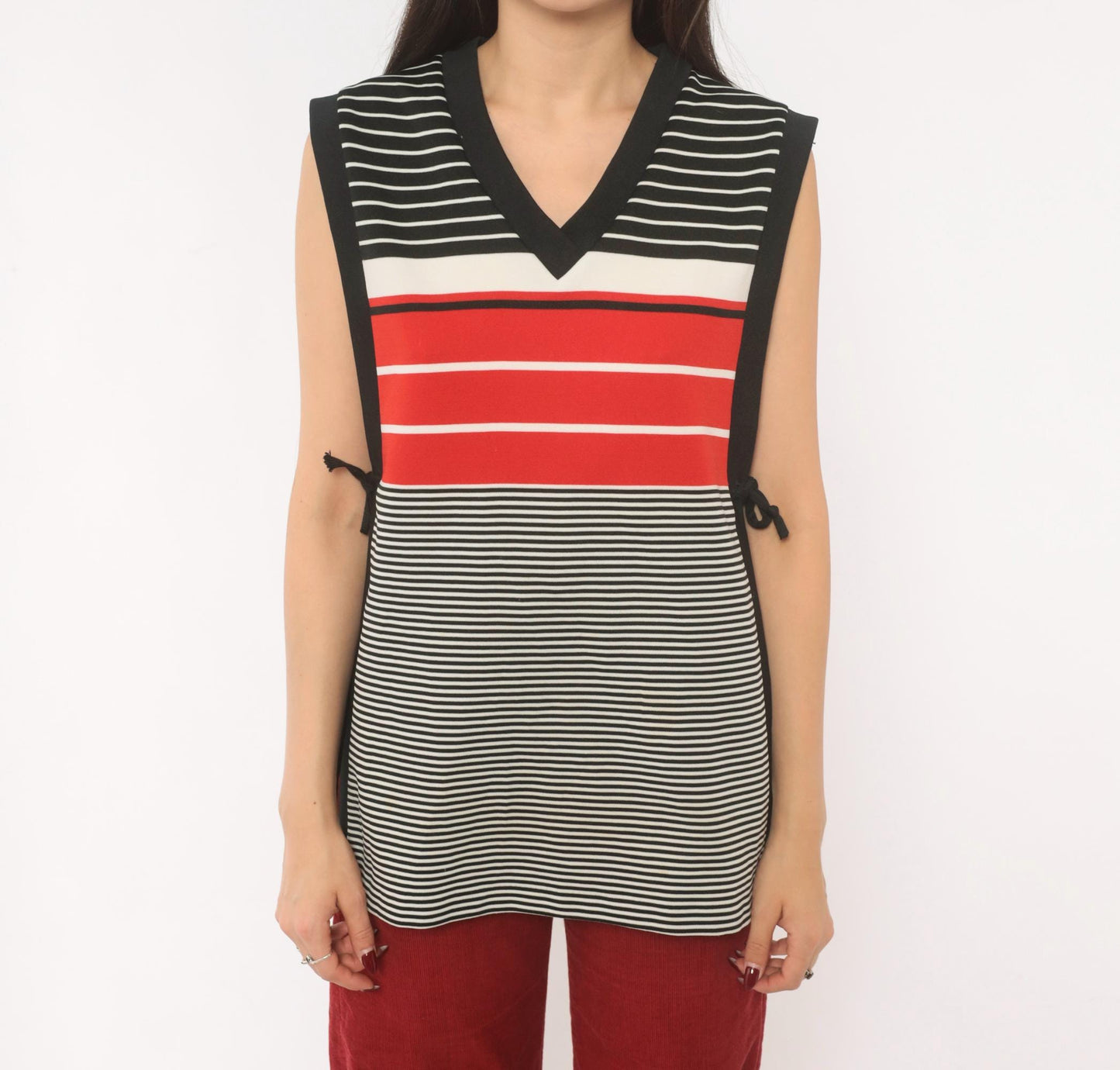 70s Striped Knit Vest V-Neck Sleeveless Tunic Black White Red Small Medium