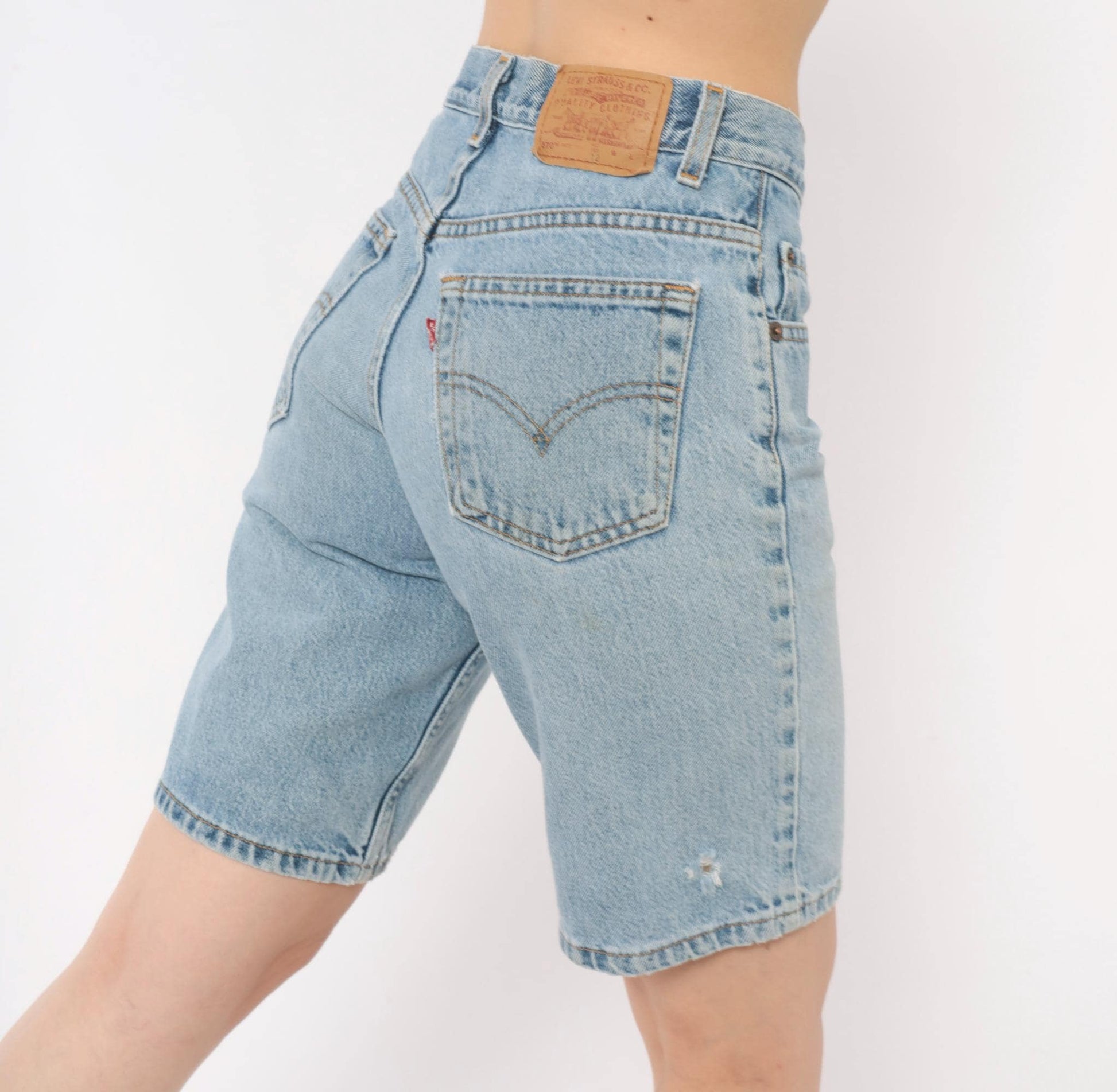 Levi's 570 Denim Shorts Light Wash High Rise Bermuda Y2K Small 27