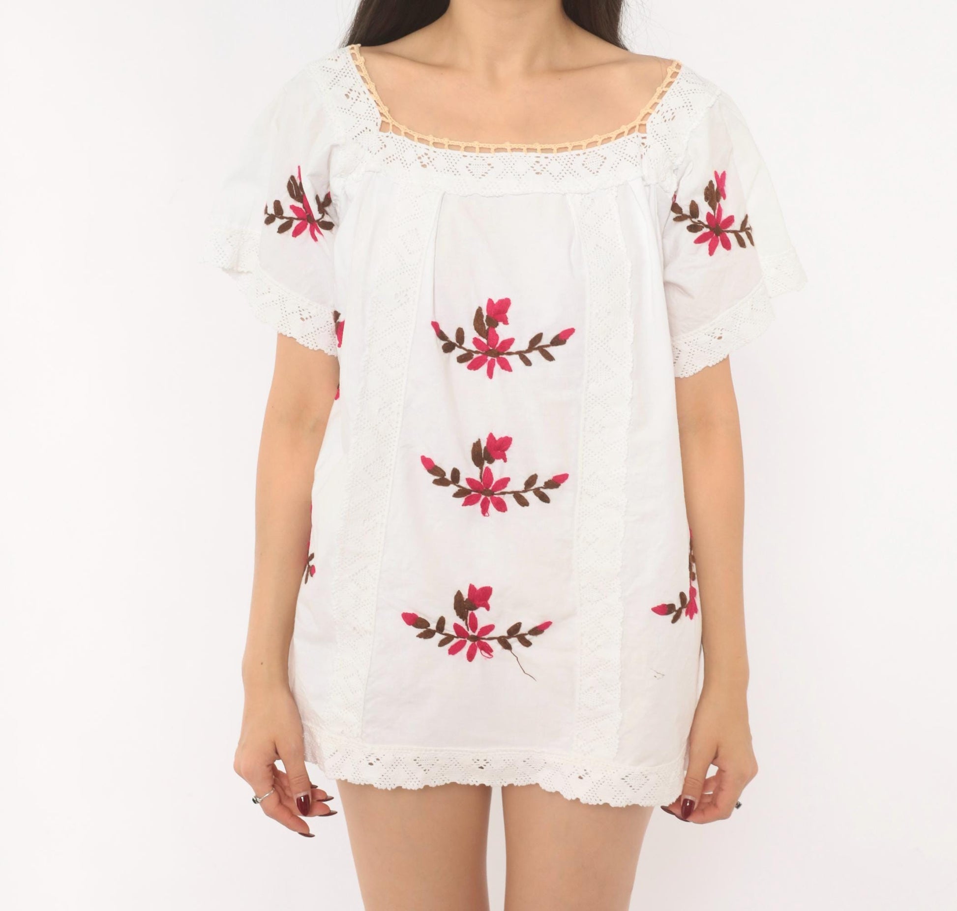 90s White Cotton Peasant Blouse Embroidered Floral Square Neck Puff Sleeve Medium