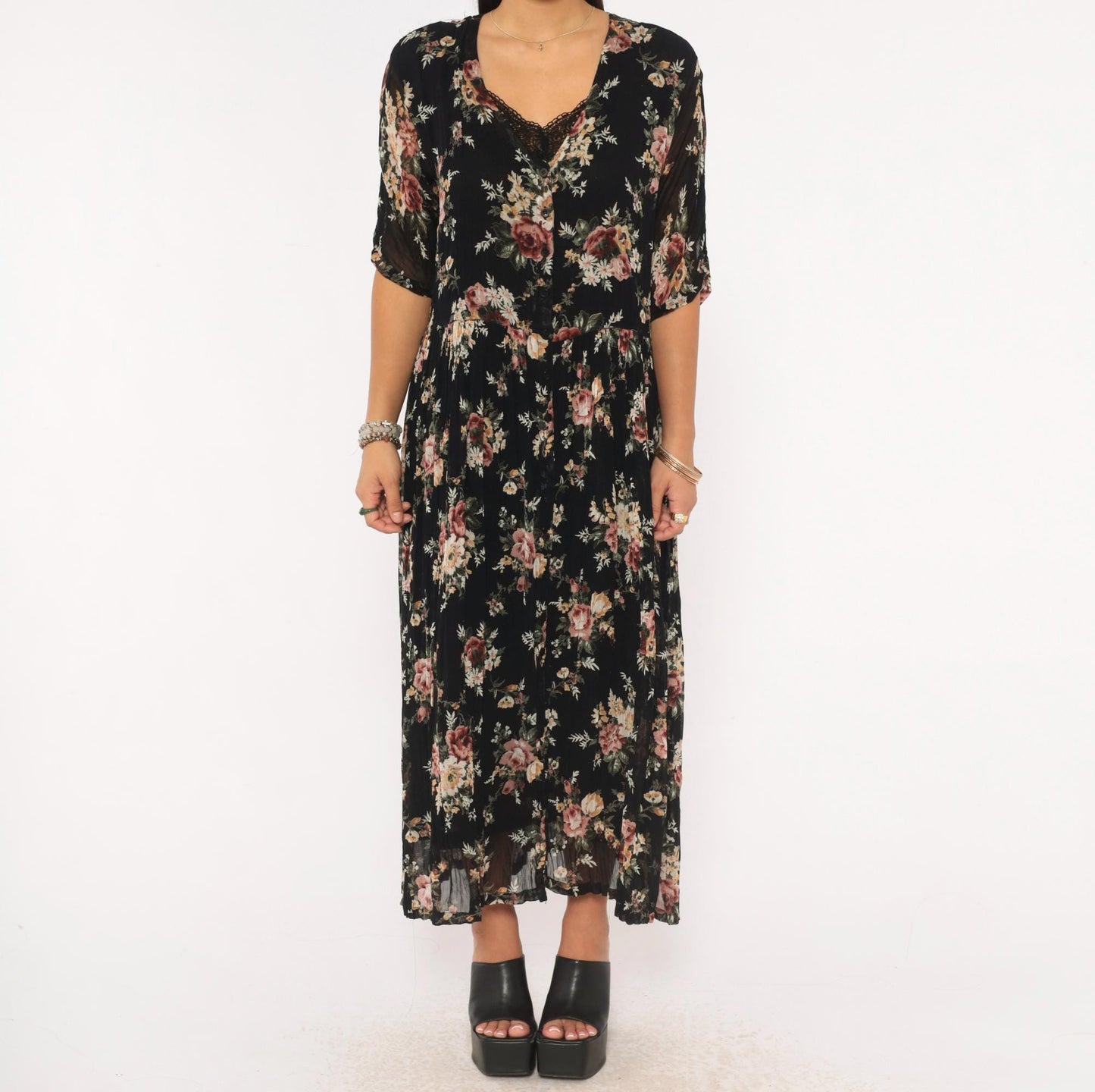 90s Nostalgia Black Floral Maxi Dress V Neck Button Front Crochet Lace Small