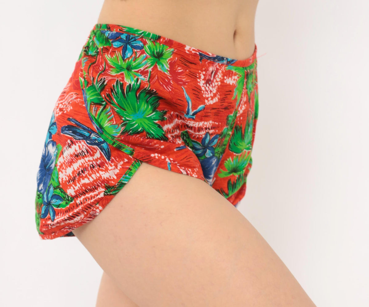 90s Hana Hawaiian Wrap Shorts Red Tropical Floral Cotton Small S