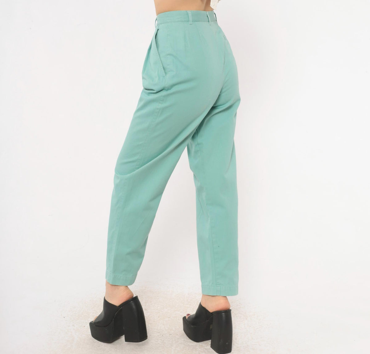 80s Petite Sophisticate Baby Blue Cotton High-Waist Pleated Tapered Trousers Extra Small