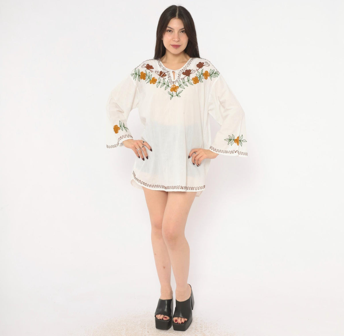 90s White Embroidered Bell Sleeve Tunic Blouse Brown Butterfly Keyhole Tie Neck Extra Large XL