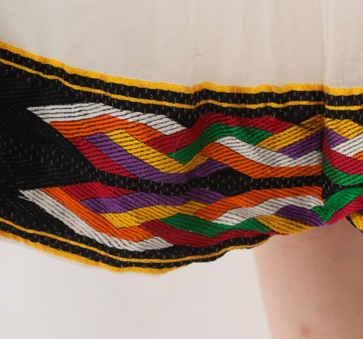 90s White Gauze Knee-Length Dress Ethiopian Habesha Embroidered Tibeb Multicolor Medium