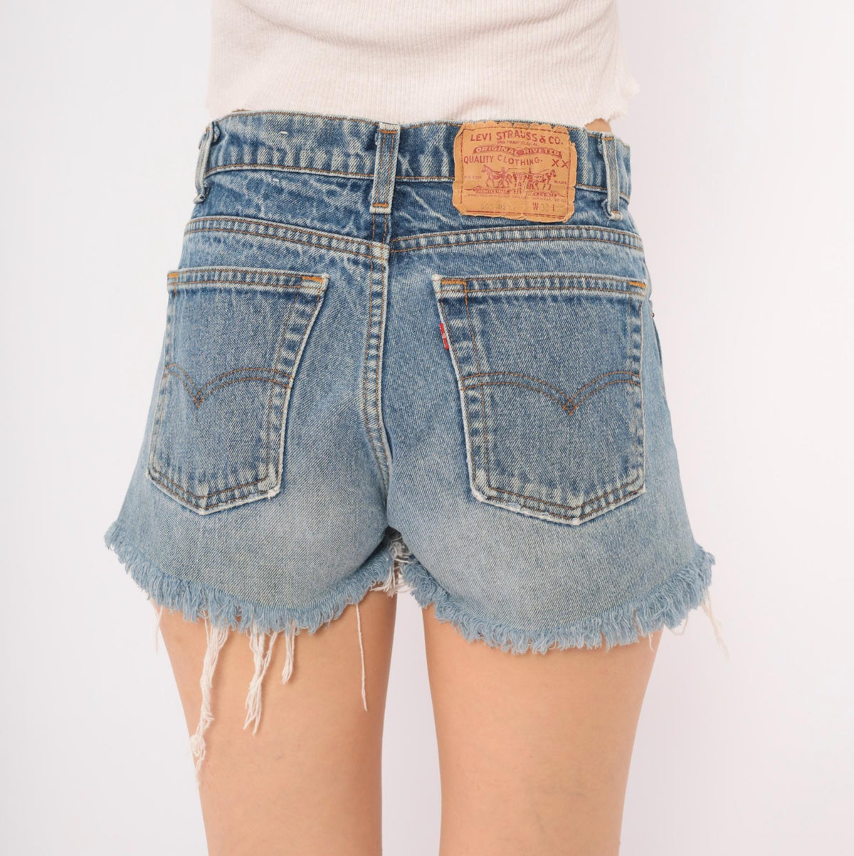 90s Levis Cutoff Shorts Light Wash Denim High Rise Frayed Medium M