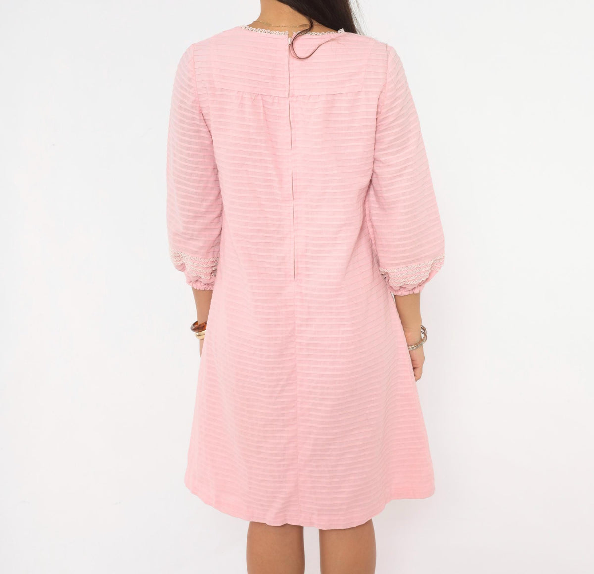 60s Pink Shift Dress White Crochet Lace Trim Puff Sleeve Knee Length Medium