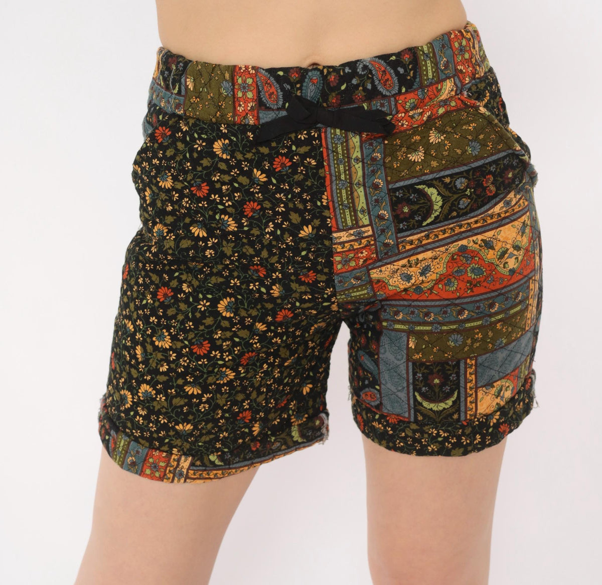 90s Patchwork Floral Shorts Black Paisley Quilted High Rise Small