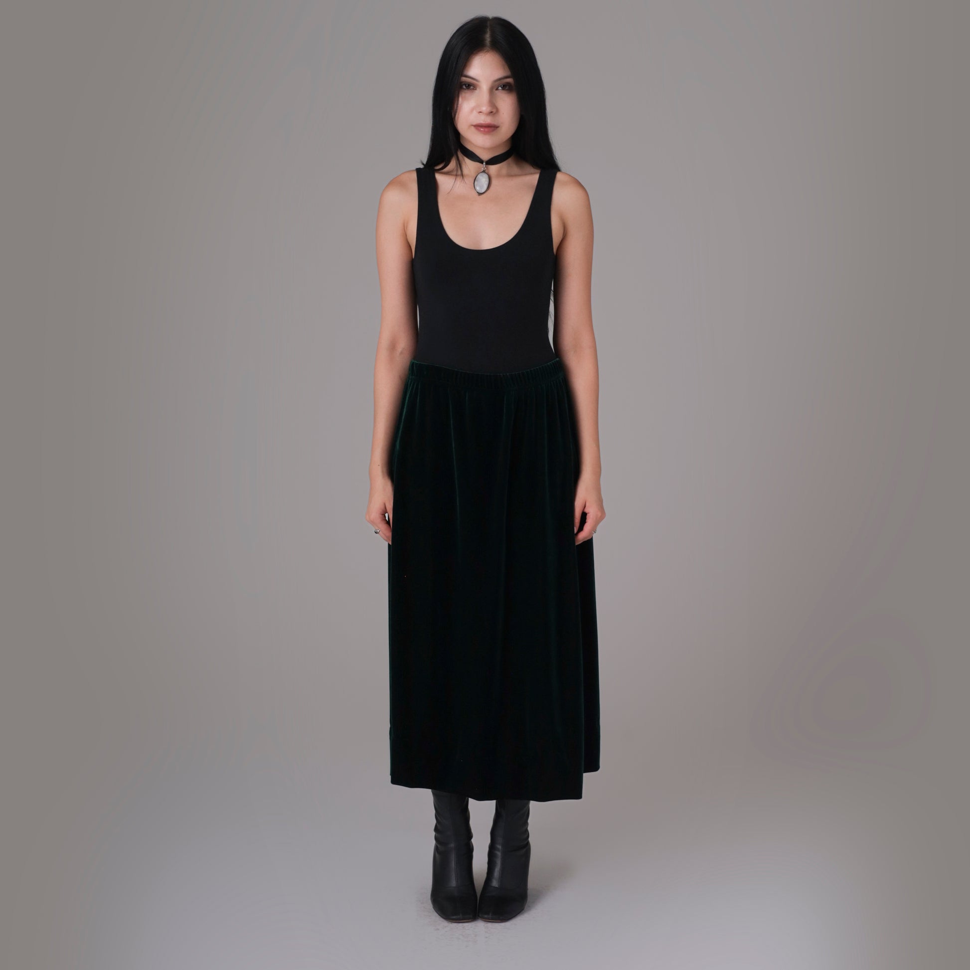 Long 90s Velvet Skirt Vintage 90's Black Velvet Grunge Maxi Skirt THE VINTAGE SCENE Long 90s Velvet Skirt Vintage 90's Black Velvet Grunge Maxi Skirt THE VINTAGE SCENE