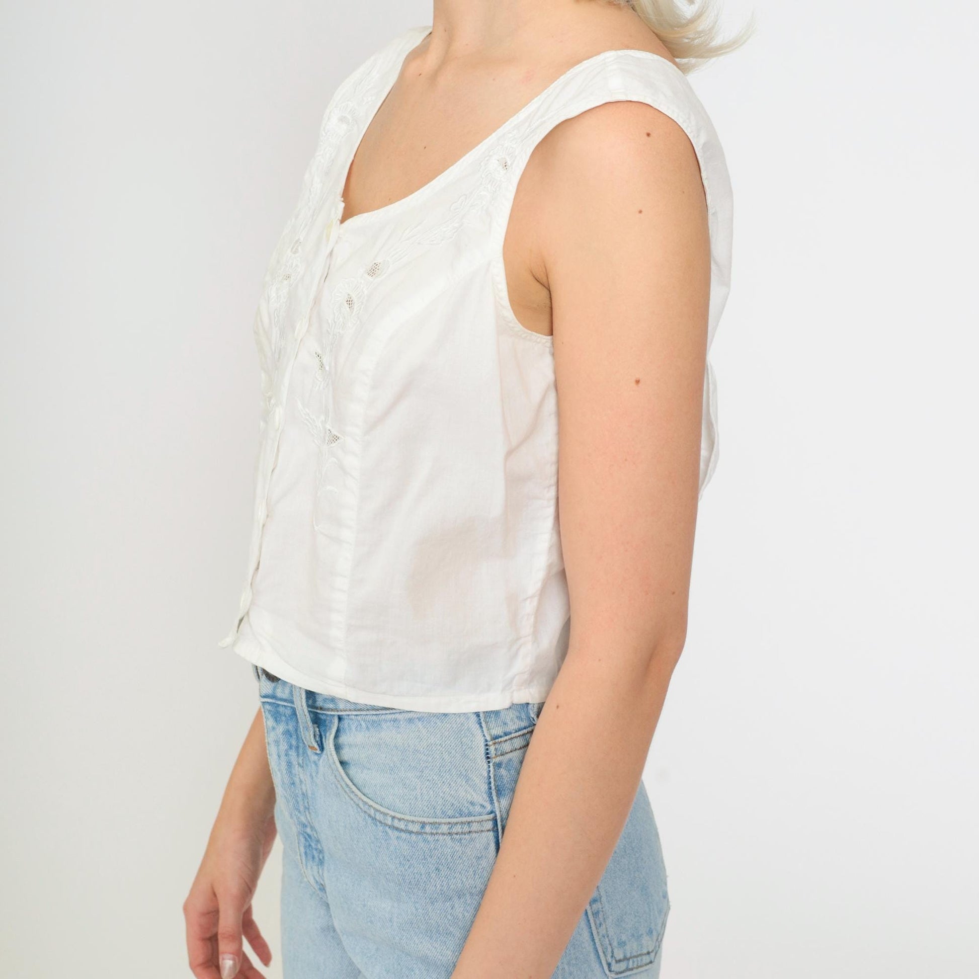90s Munalisa Floral Embroidered Tank Top White Mesh Cutwork Small