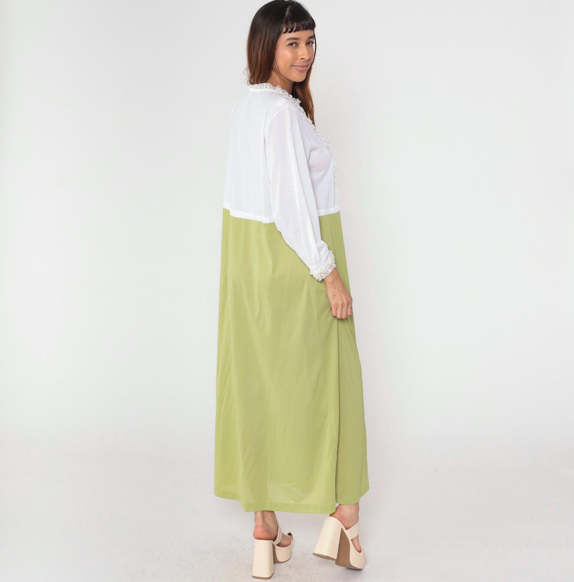 70s Gilead Two-Piece Maxi Nightgown Robe Set White Green Nylon Medium