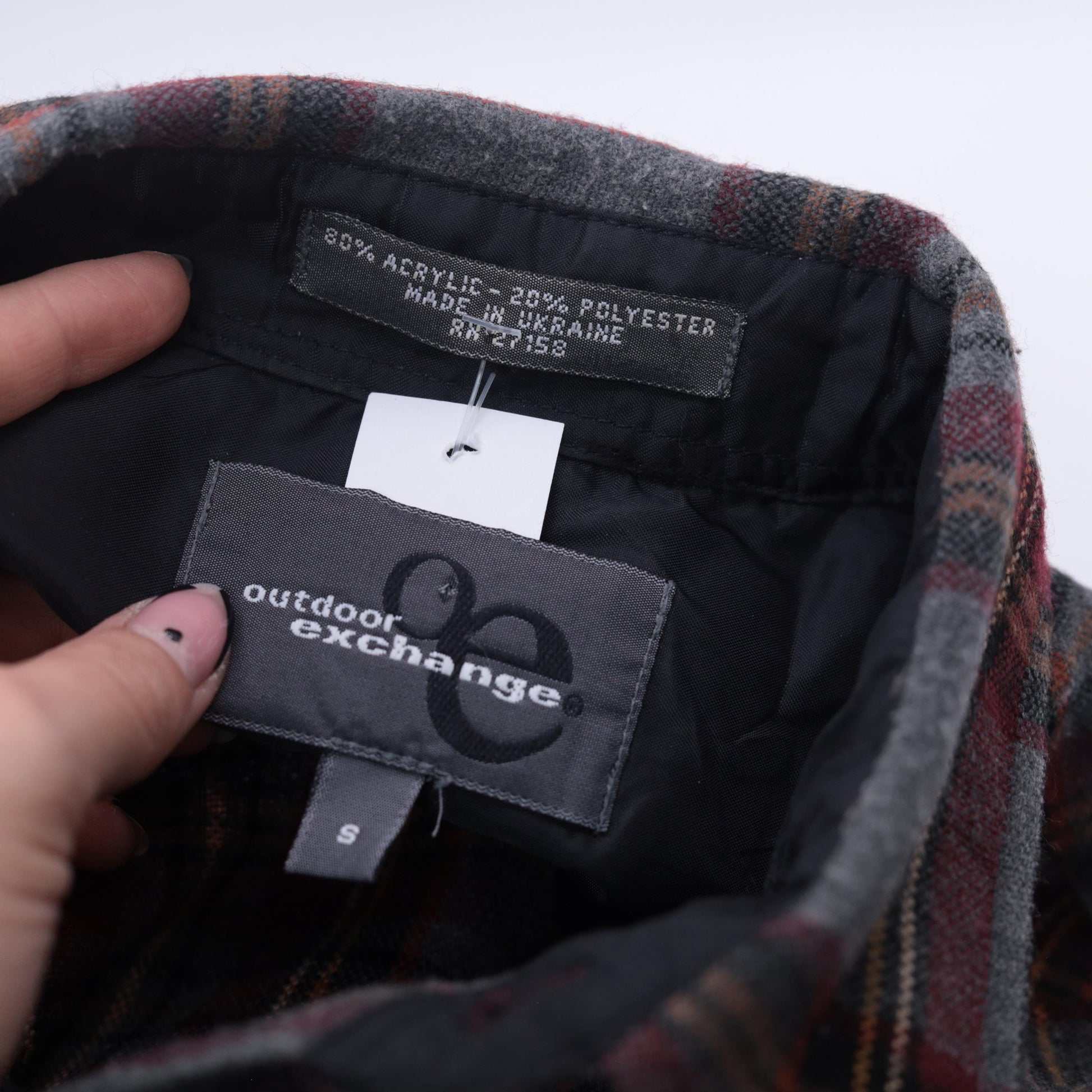 90s Outdoor Exchange Flannel Shirt Grey Red Plaid Button-Up Small S