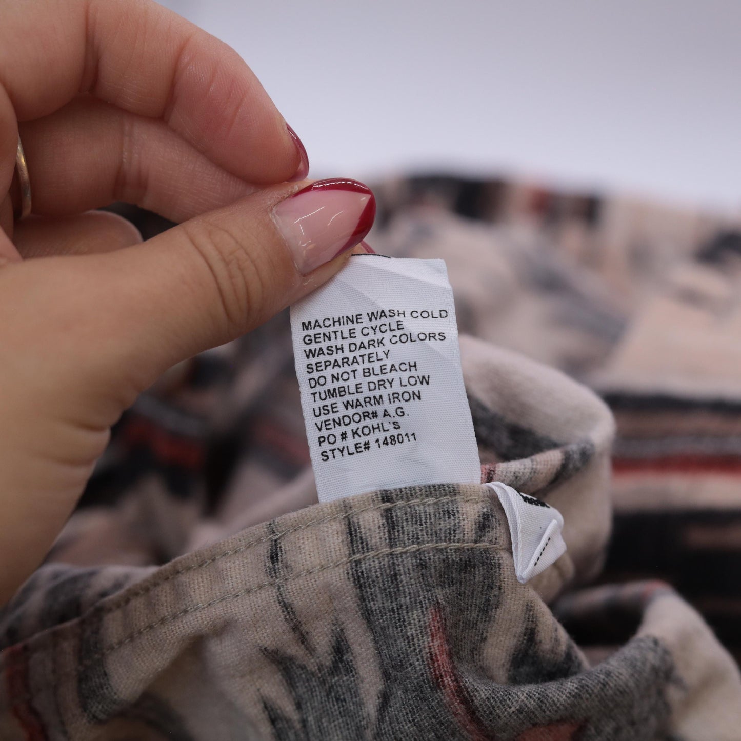 Y2K Woods & Water Southwestern Flannel Shirt Beige Black Red Tribal Button Down Extra Large XL