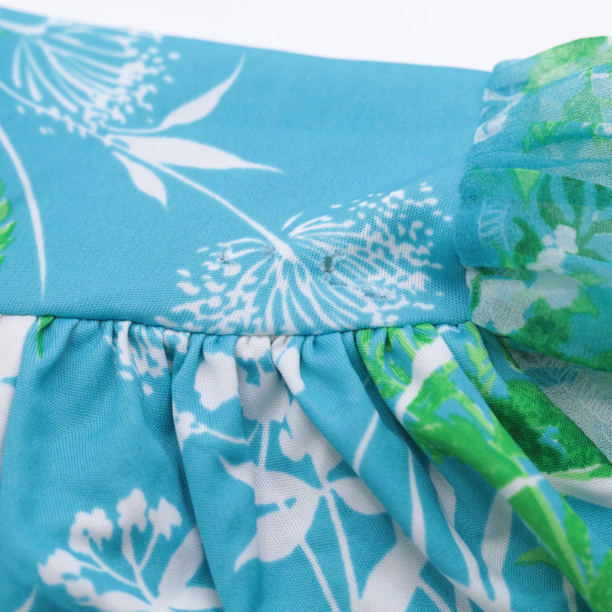 70s Hawaiian Turquoise Floral Blouse Long Sleeve Button Front Medium M