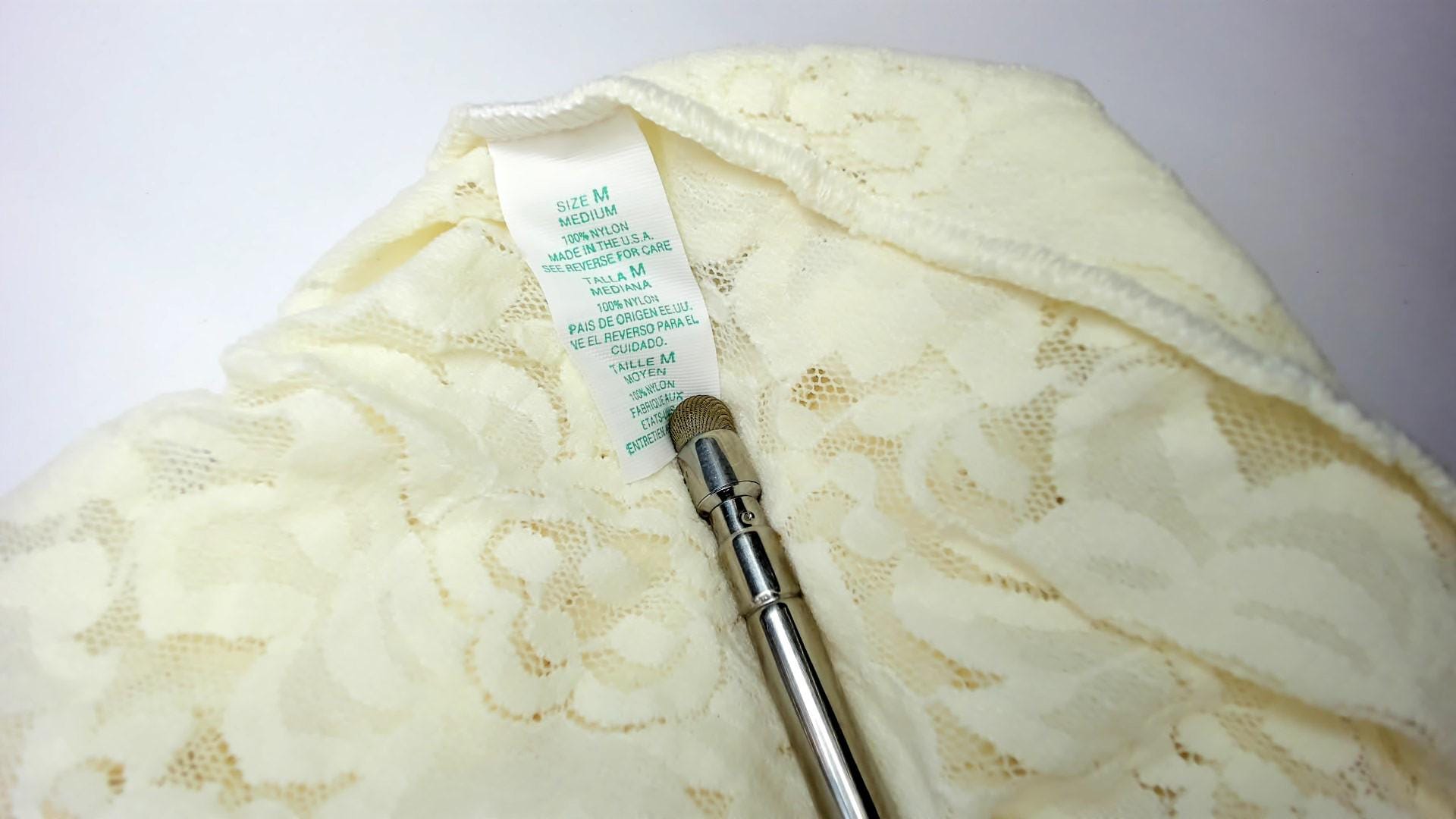 80s White Floral Lace Sheer Blouse U-Neck Long Sleeve Medium