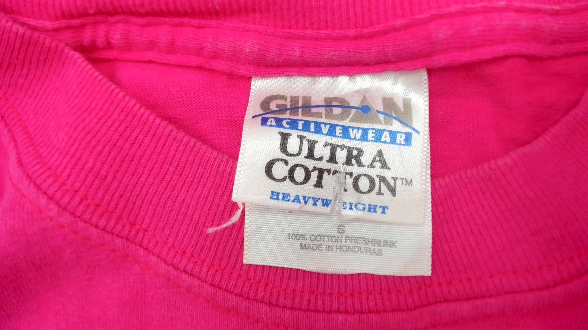 90s Gildan Manta Ray Graphic T-Shirt Hot Pink Cotton Tee Small S
