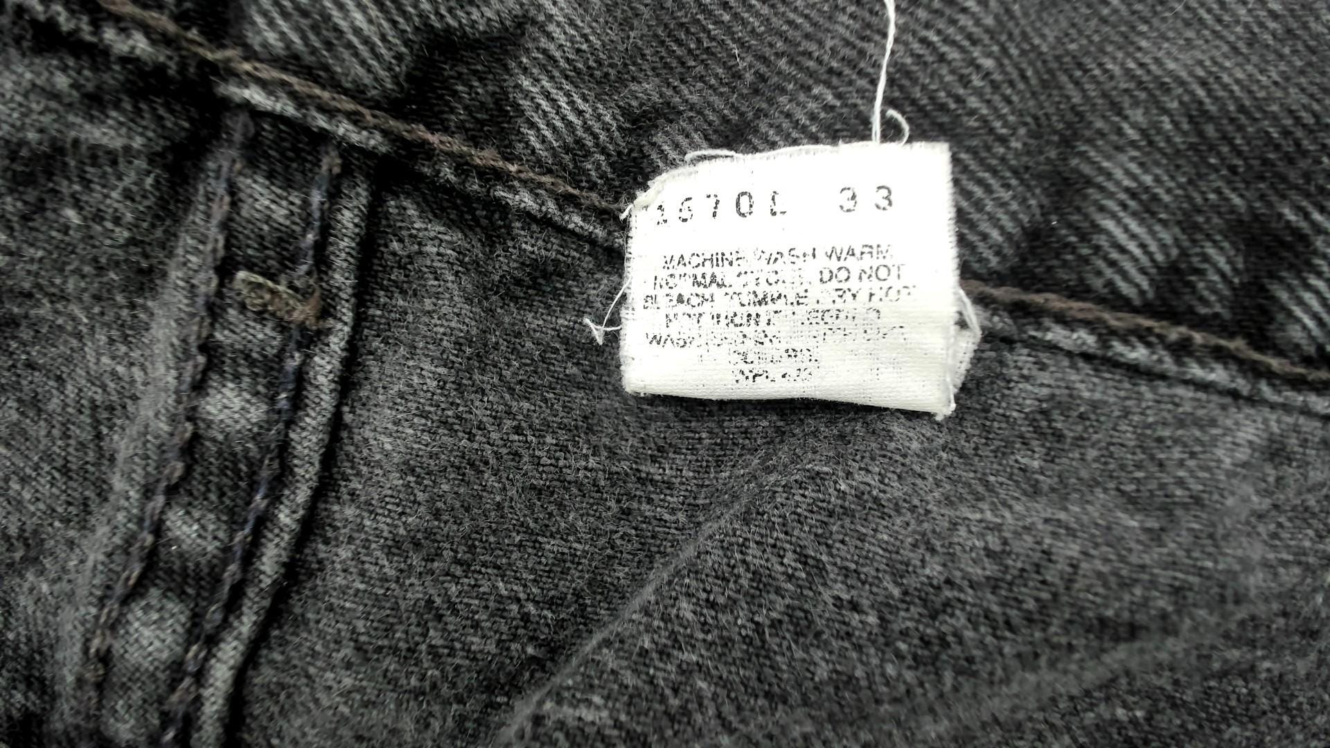 Y2K Levi's 550 Black Denim Cut-Off Shorts High Waisted Medium