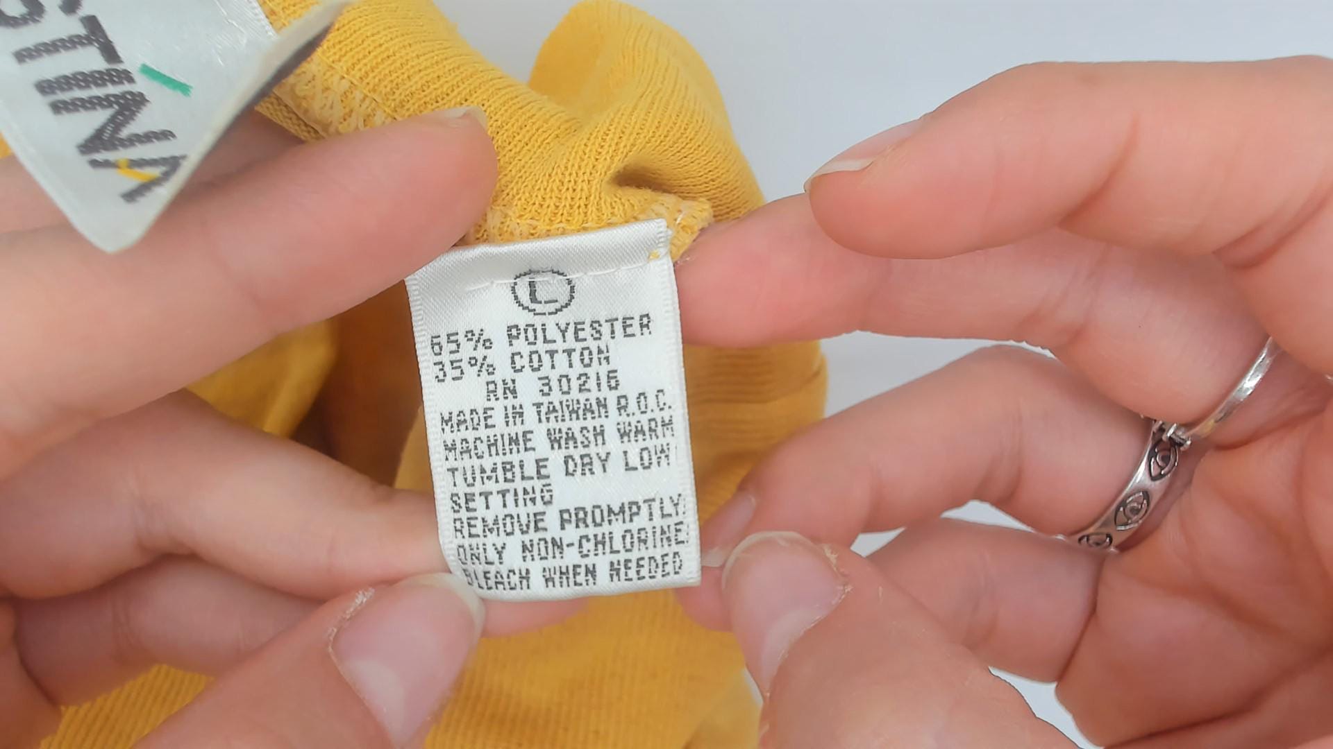 90s Cristina Yellow Mock Turtleneck Chest Pocket Boxy Long Sleeve Large L