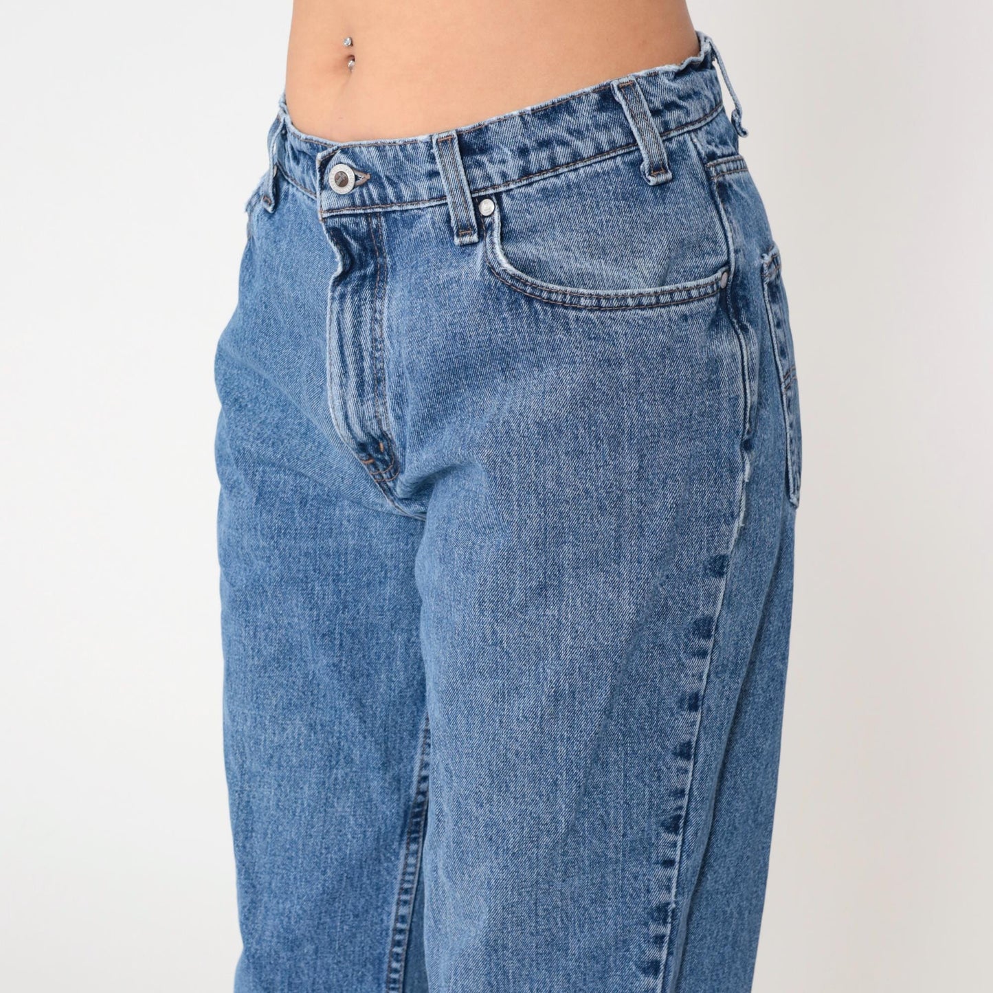 90s Levi's SilverTab Loose Straight Denim Light Wash High Rise W32 L30