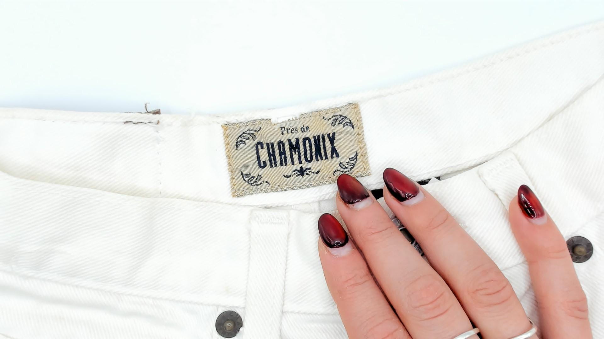 90s Chamonix White Denim Shorts High Waisted Button Fly Small S