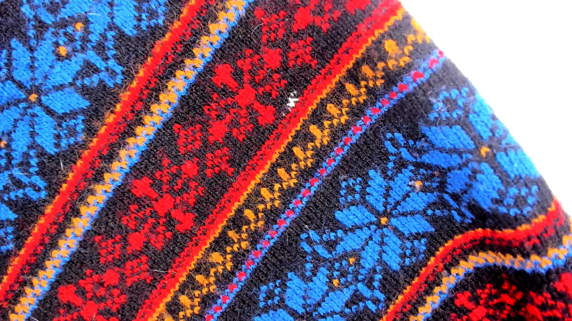 70s Southwestern Fair Isle Vest Tie Front Snowflake Knit Small