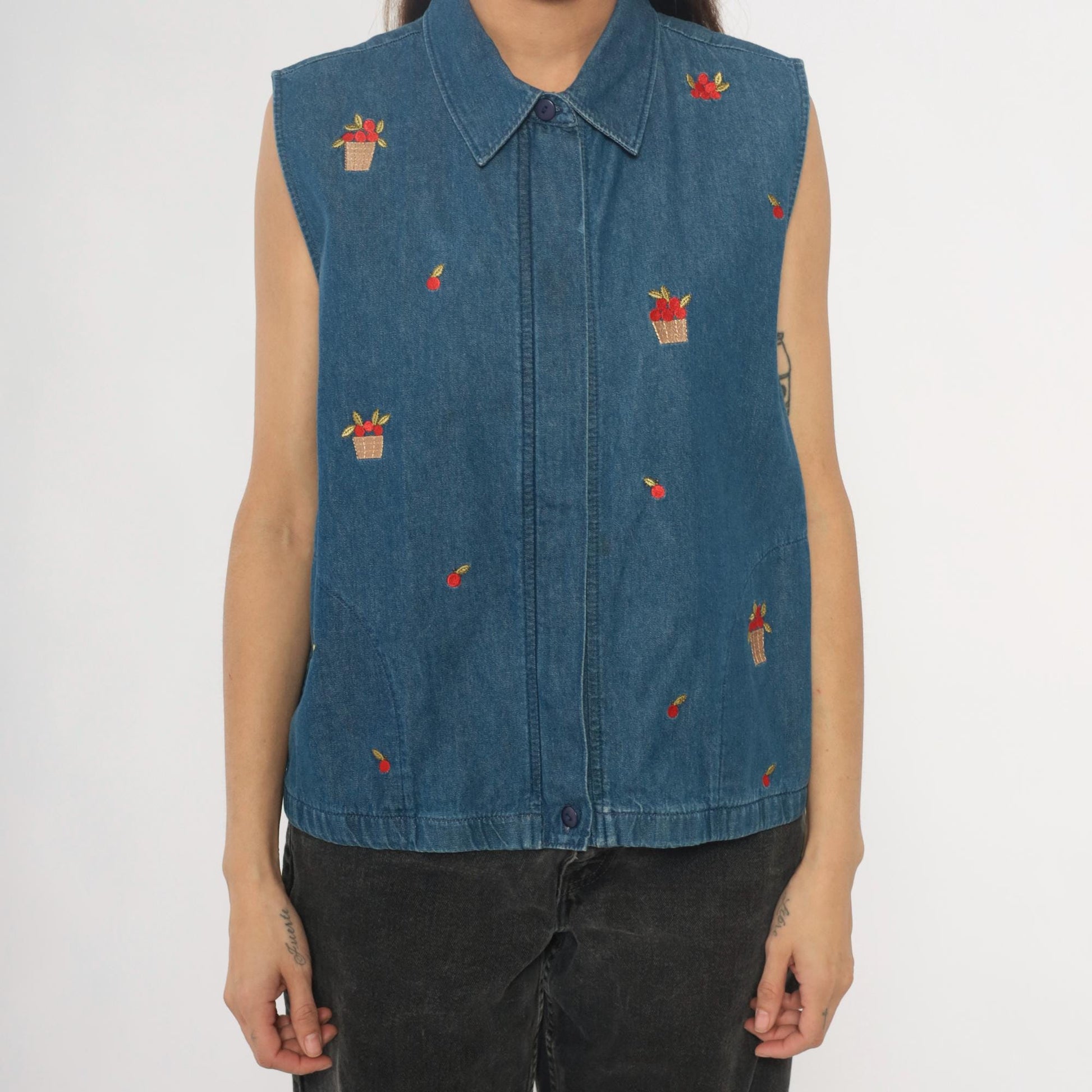 90s Allison Daley Denim Vest Embroidered Apple Basket Blue Collared Medium