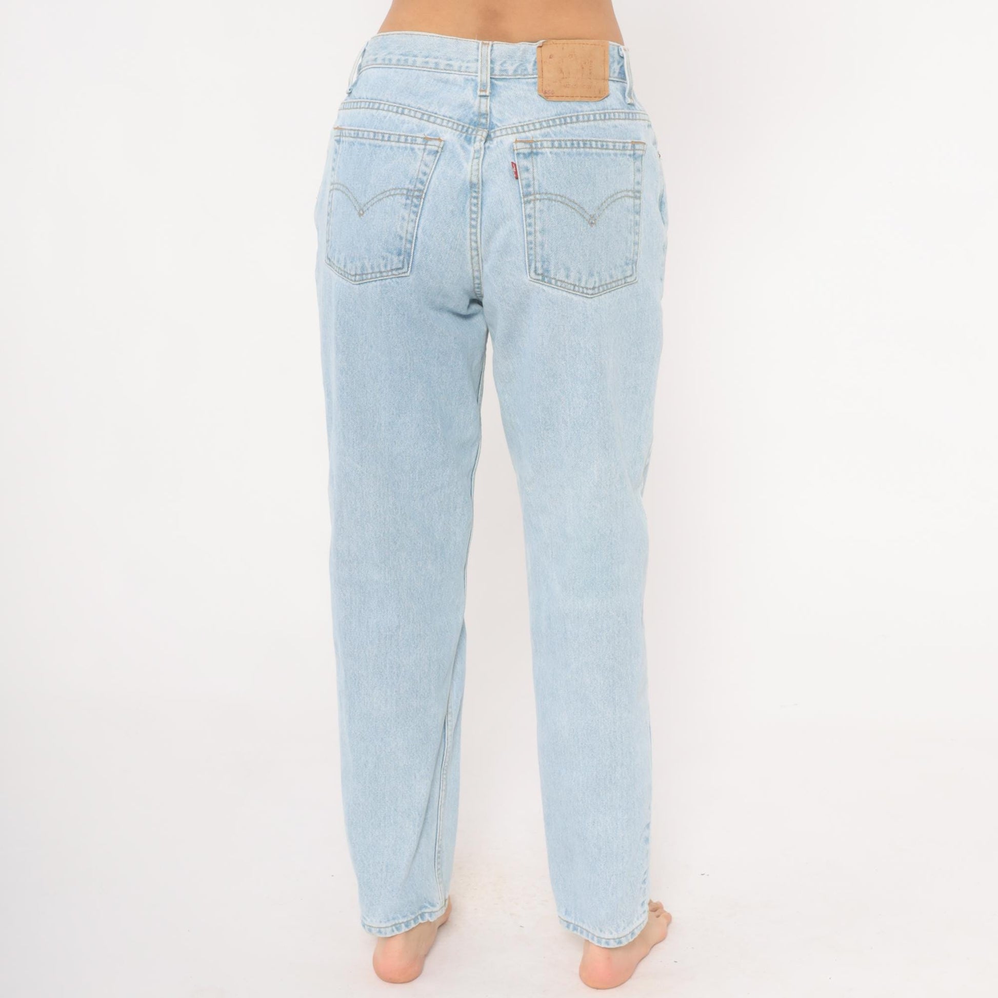 Levi's 550 Mom Jeans Light Wash High Waisted Tapered Leg 90s Cotton 31