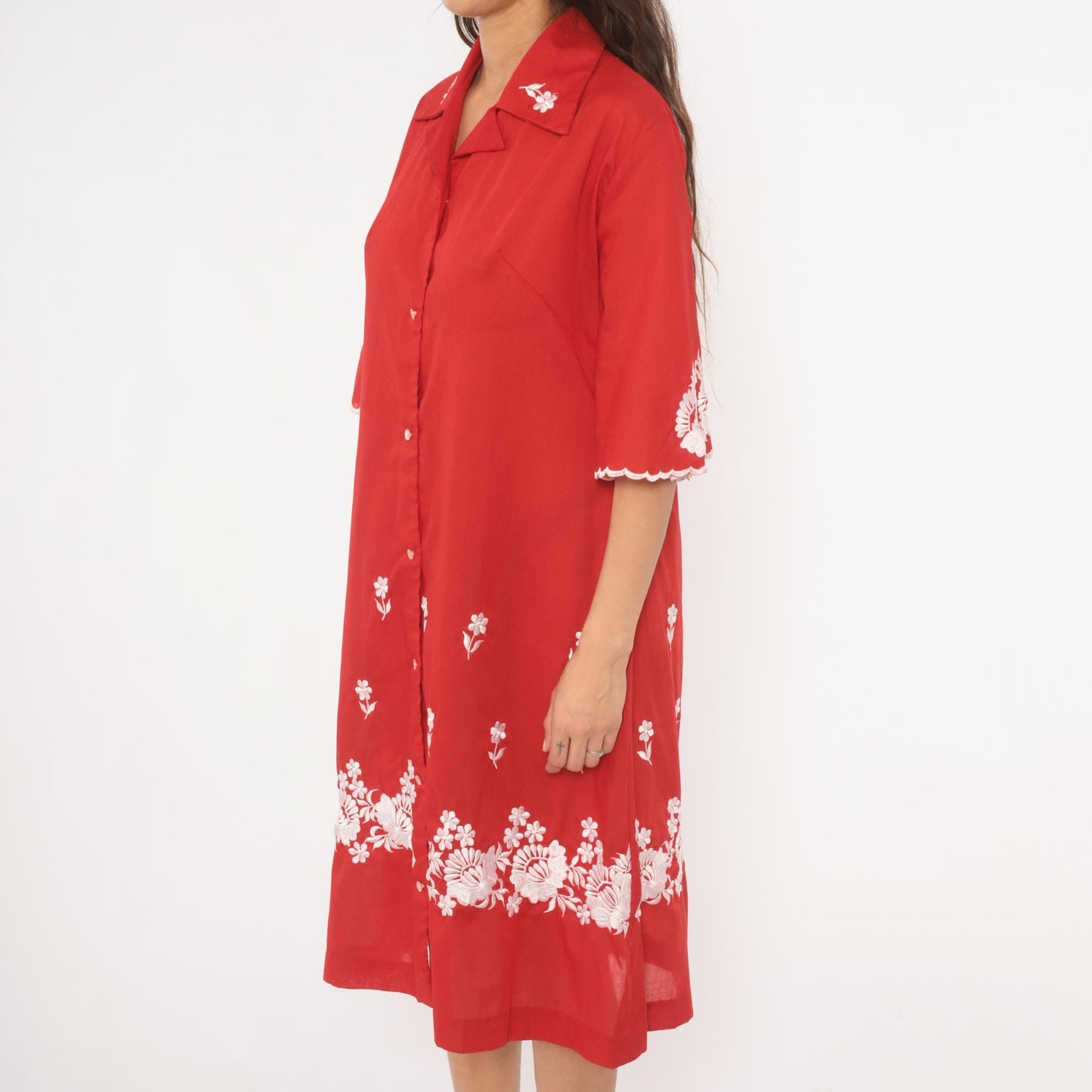 70s Red Floral Embroidered Shirt Dress White Cotton Button Front Knee Length Large L