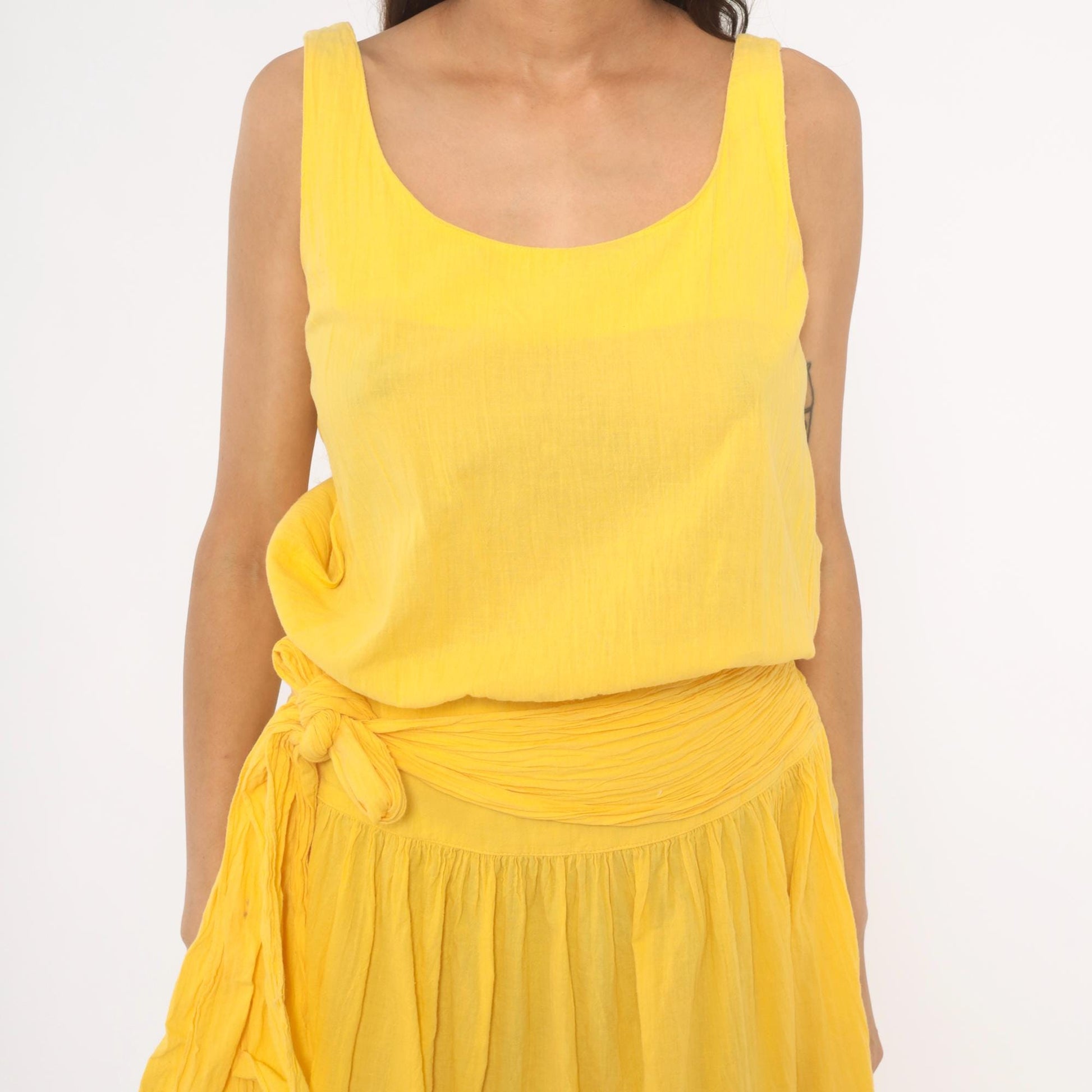 90s Yellow Cotton Sundress Scoop Neck Gathered Midi Tie Sash Medium M