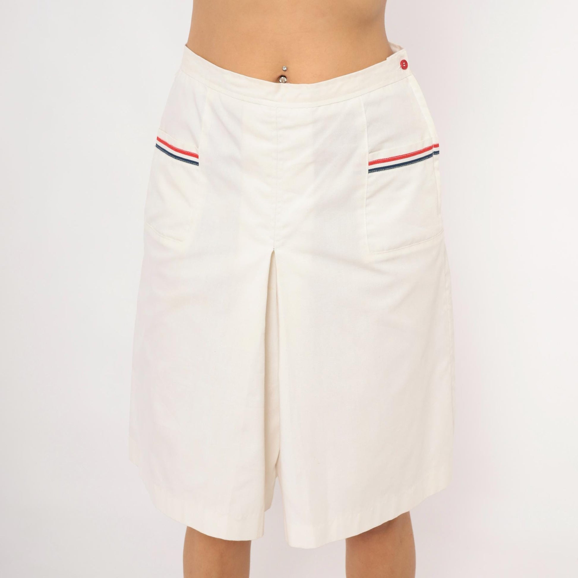 70s White Pleated Culottes Red Navy Stripe Trim Cotton Preppy Medium M
