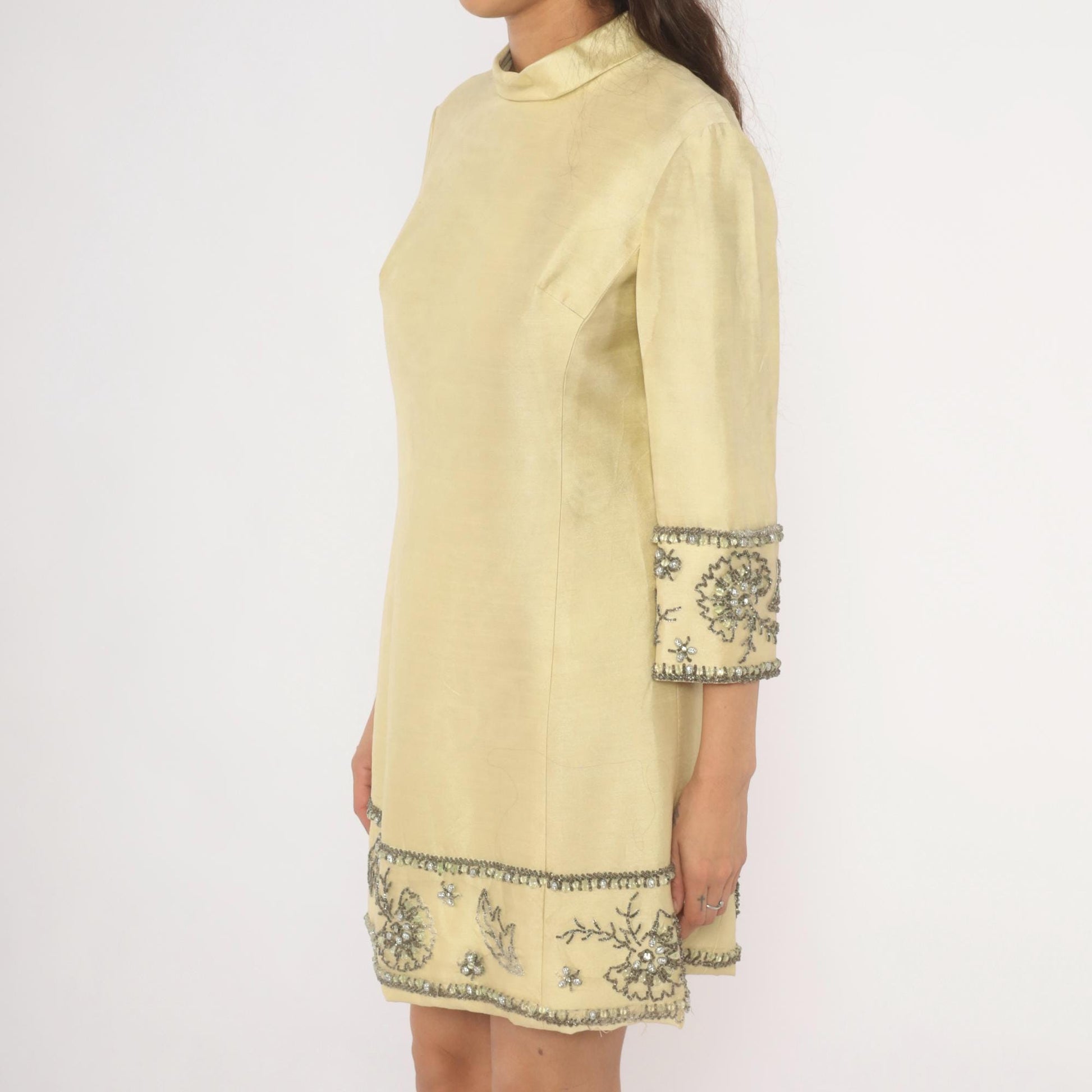 60s Miss Elliette Cream Shift Dress Silver Beaded Floral Mock Neck Mini Medium M