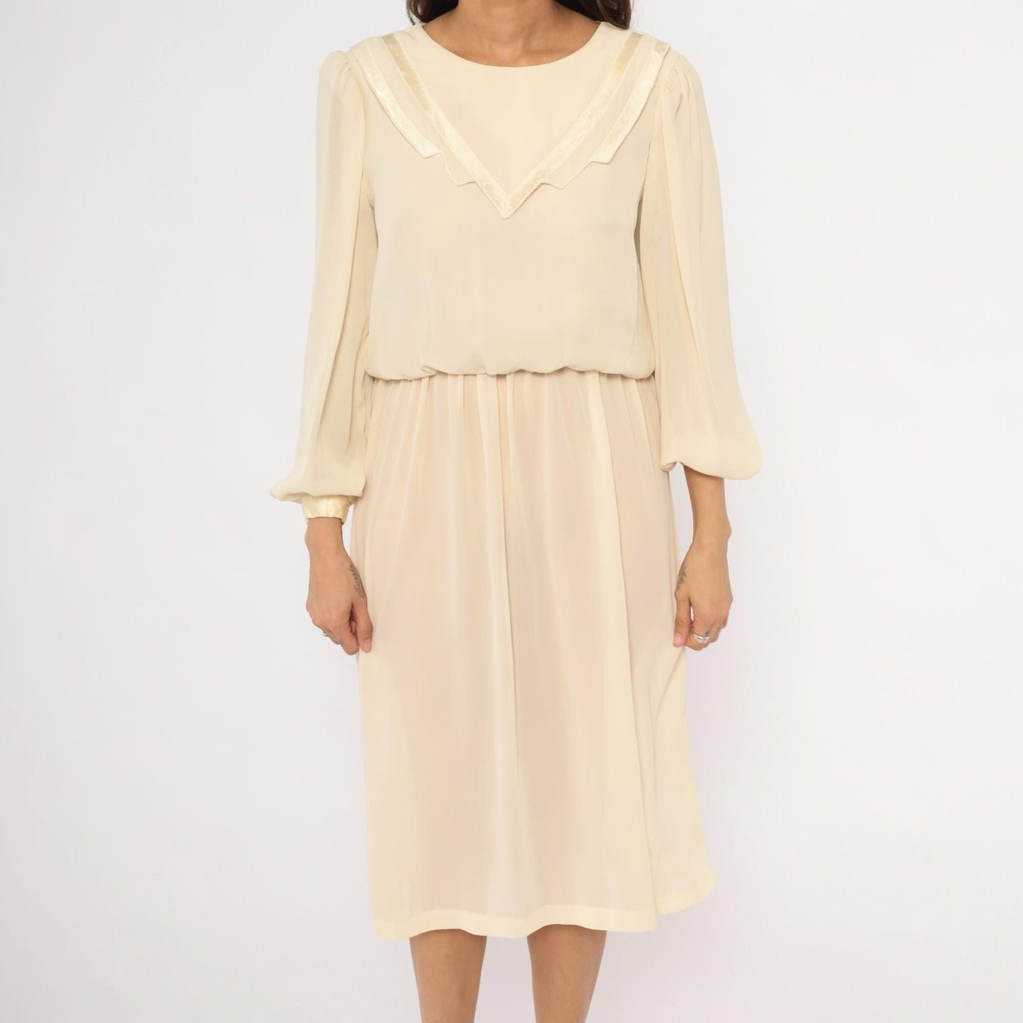 80s Street Scene Cream Chiffon Dress Bishop Sleeve V-Trim Knee-Length Small S