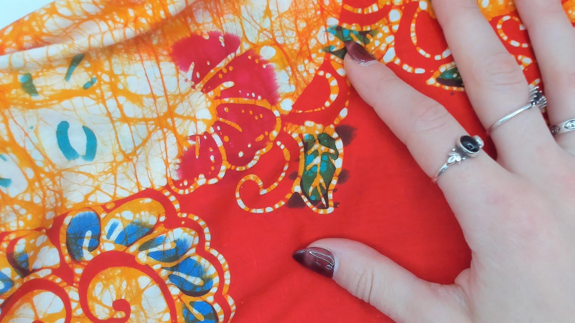 90s Red Paisley Batik Maxi Kaftan Empire Waist Flutter Sleeve Small Medium