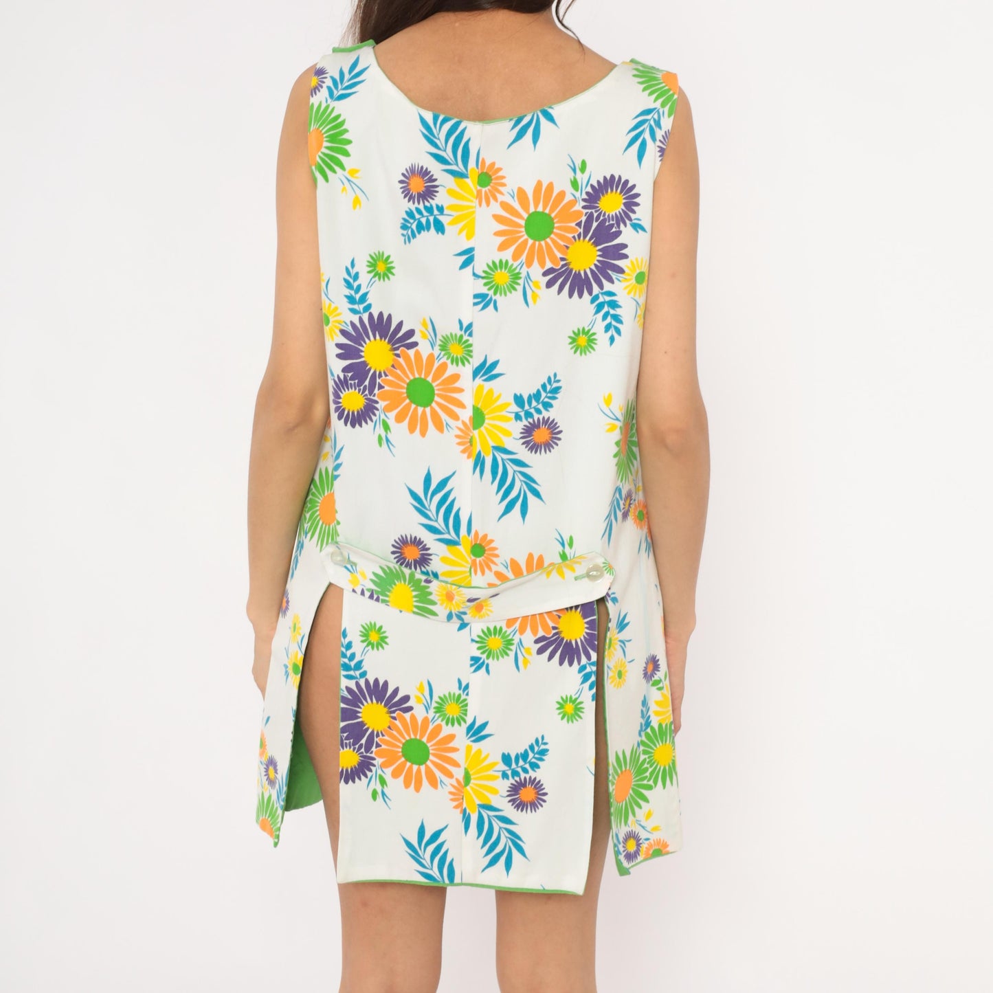 70s Daisy Print Sleeveless Shift Dress White Floral Mini Scoop Neck Small