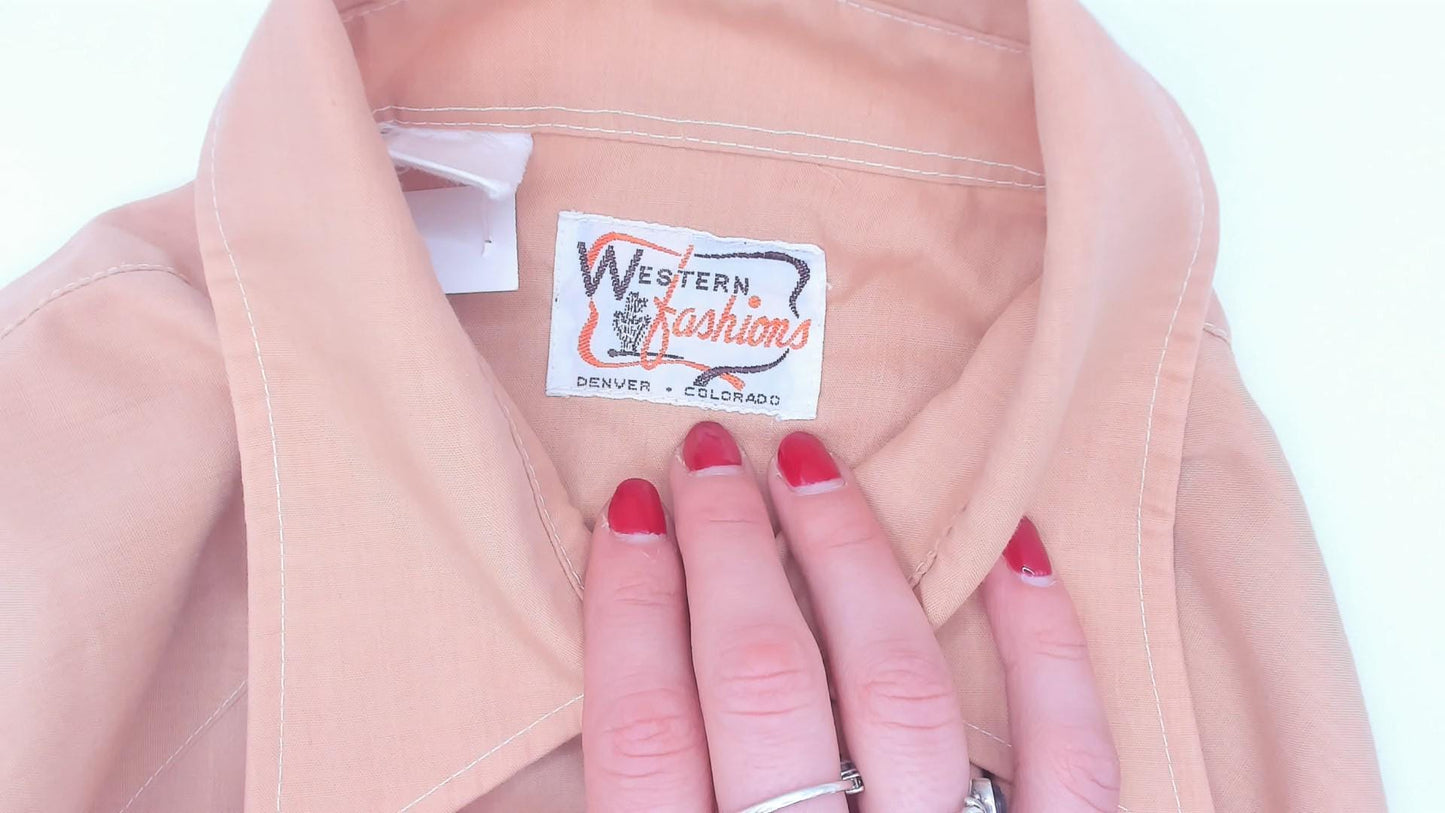 80s Western Fashions Pearl Snap Shirt Peach Cotton Pointed Collar Yoke Small
