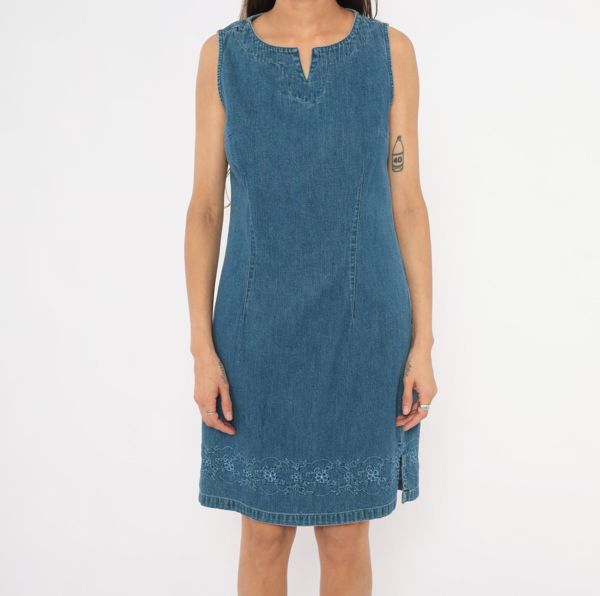 90s Cherokee Denim Shift Dress Embroidered Floral Hem Notch Neck Blue Small S