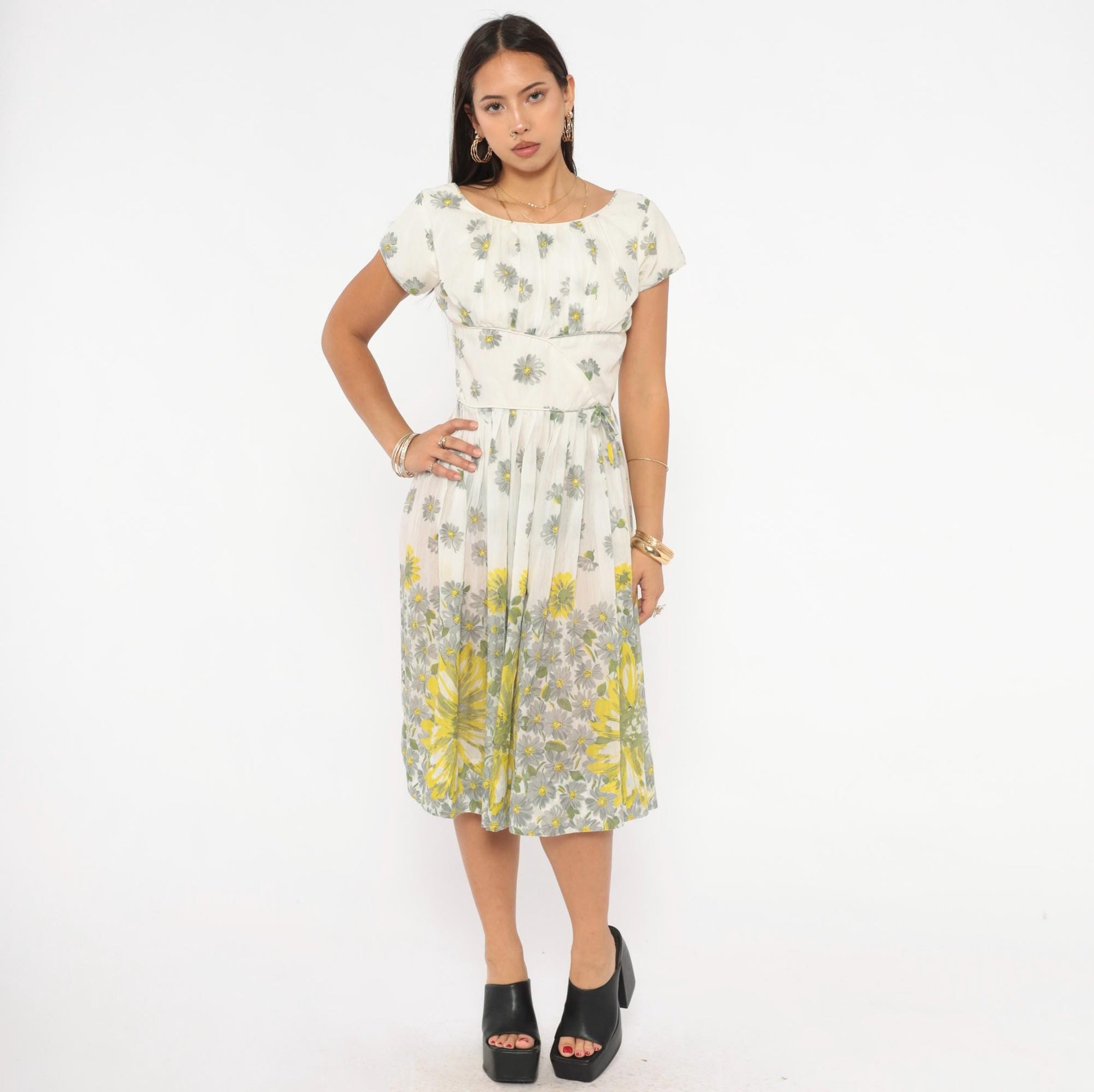 60s Daisy Print Fit And Flare Dress White Yellow Cotton Cap Sleeve Extra Small XS