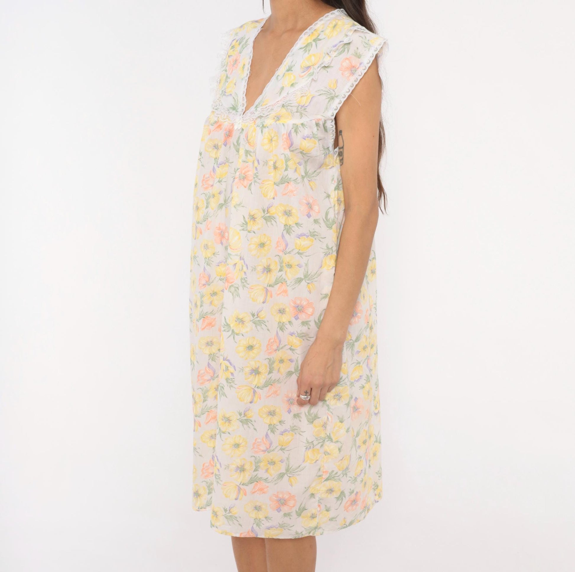 80s Floral Anemone Cotton Nightgown White Lace V-Neck Knee Length Medium M