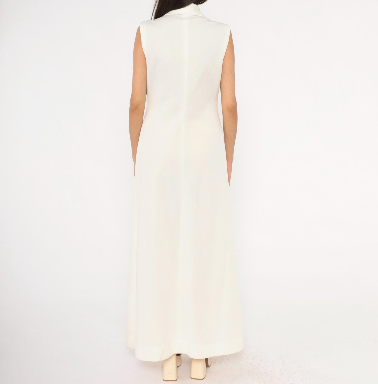 70s Ivory Sleeveless Maxi Shirtdress Gold Buttons Pointed Collar Medium