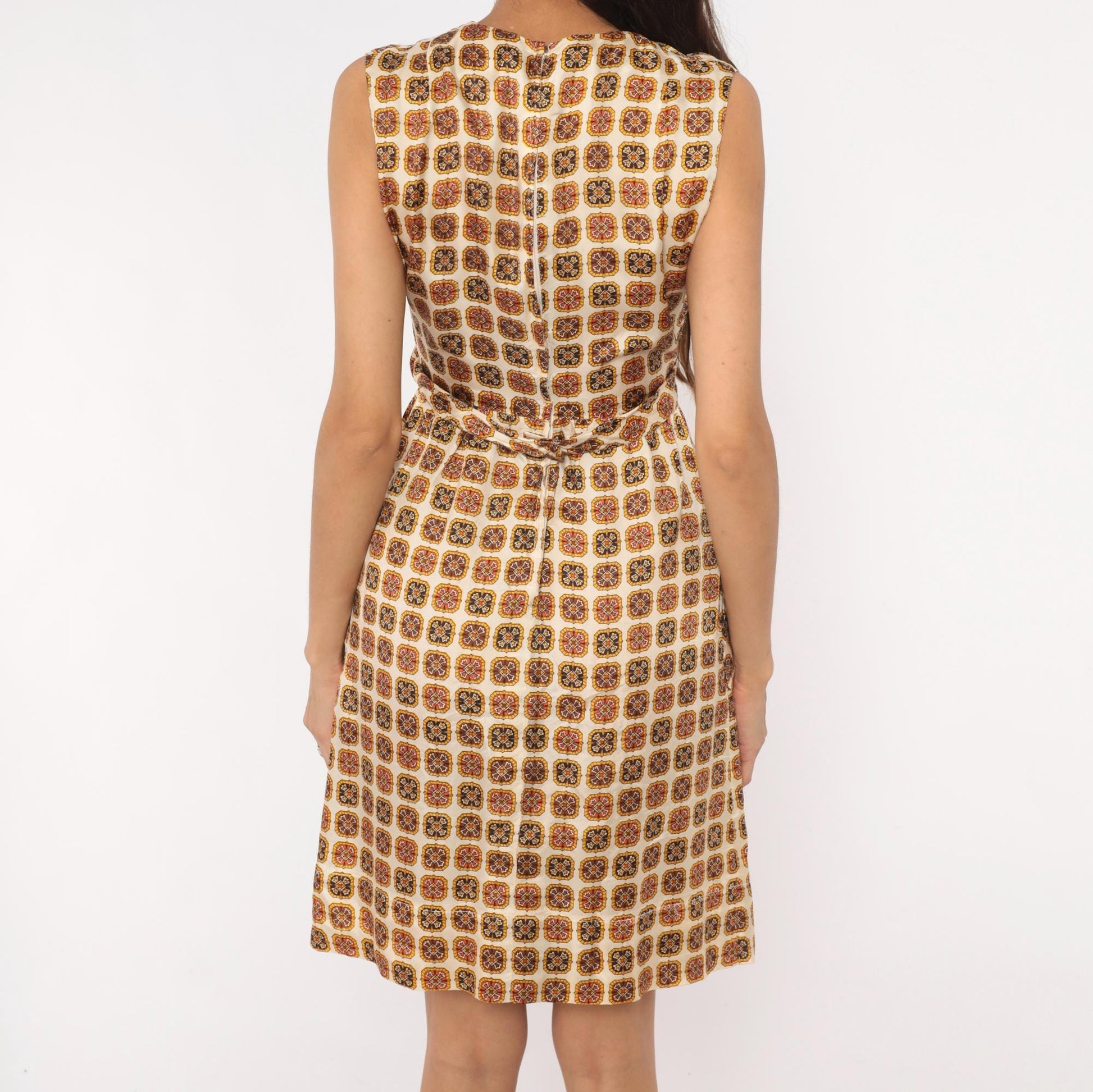 60s Medallion Tile Print Mini Dress Cream Mustard Brown Fitted Waist Small