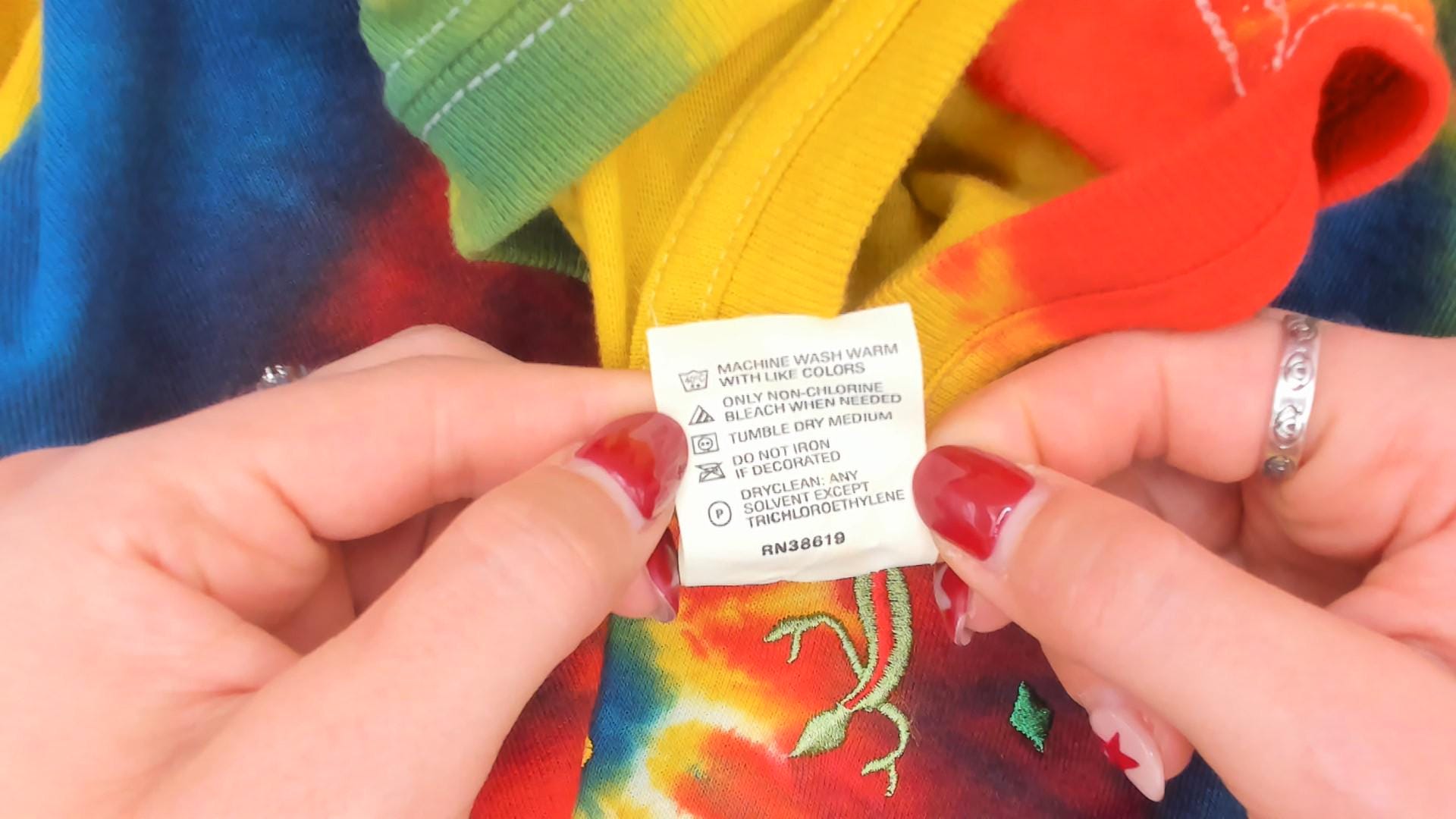 2000s Anvil Tie Dye Antigua Embroidered Tropical Tee Large L